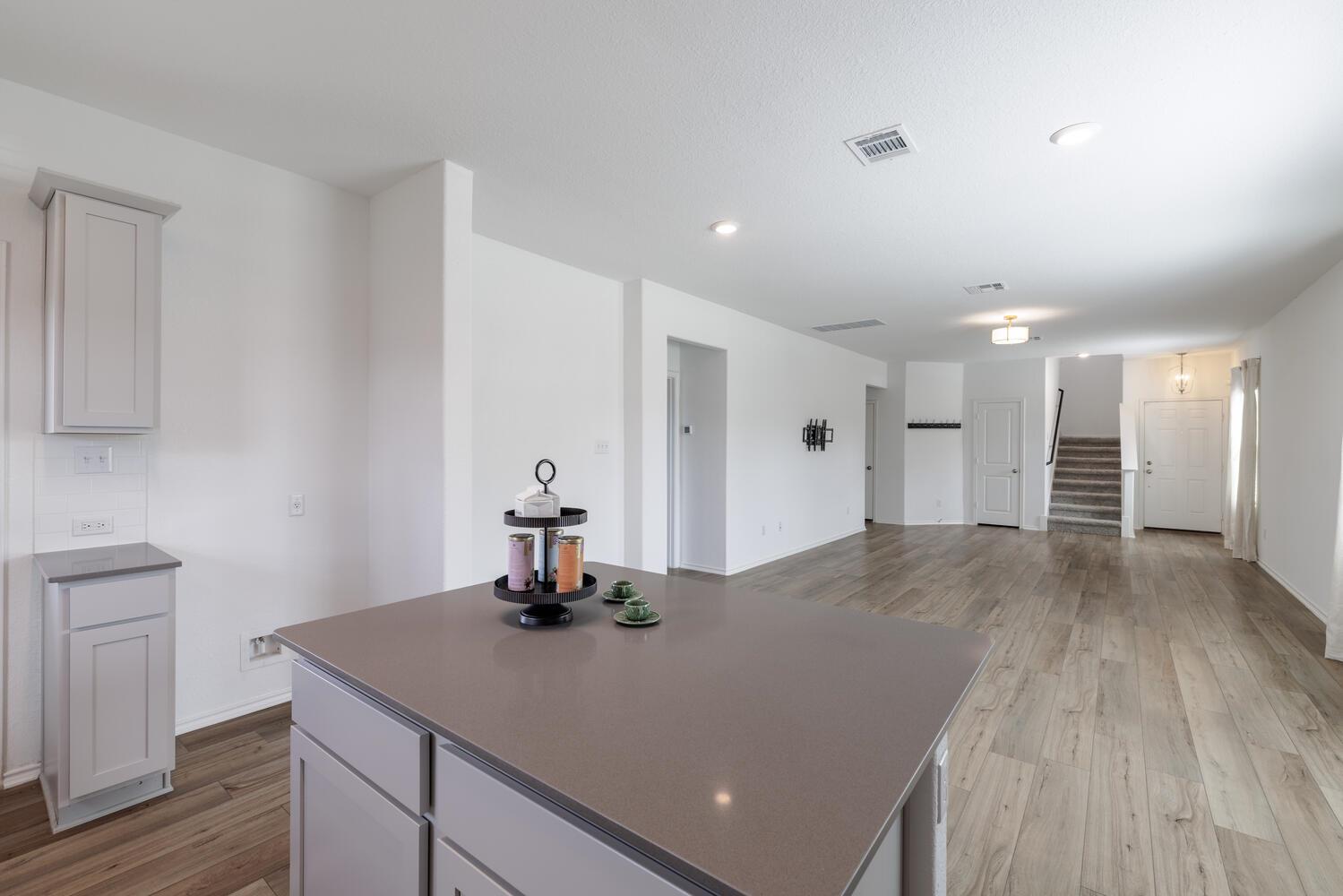 8015 Purple Aster Pass, Lago Vista, TX 78645