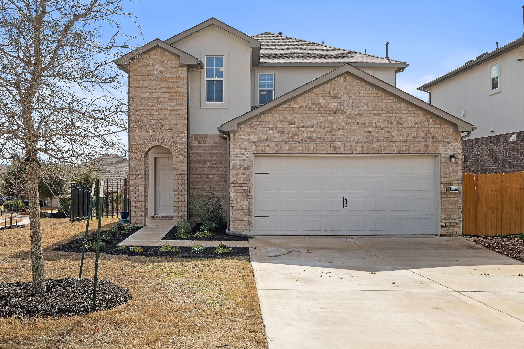 8015 Purple Aster Pass, Lago Vista, TX 78645