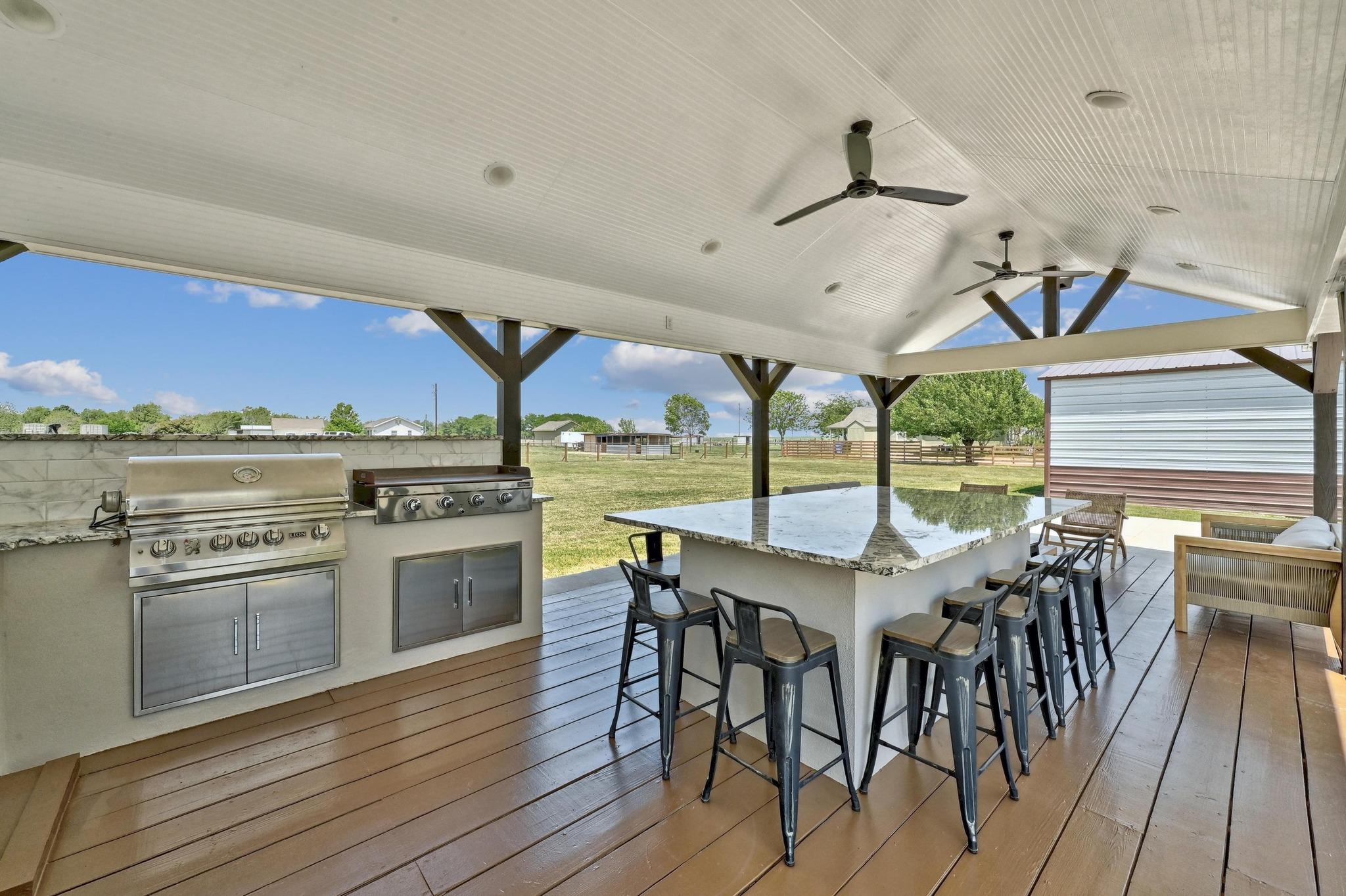401 County Road 368, Taylor, TX 76574
