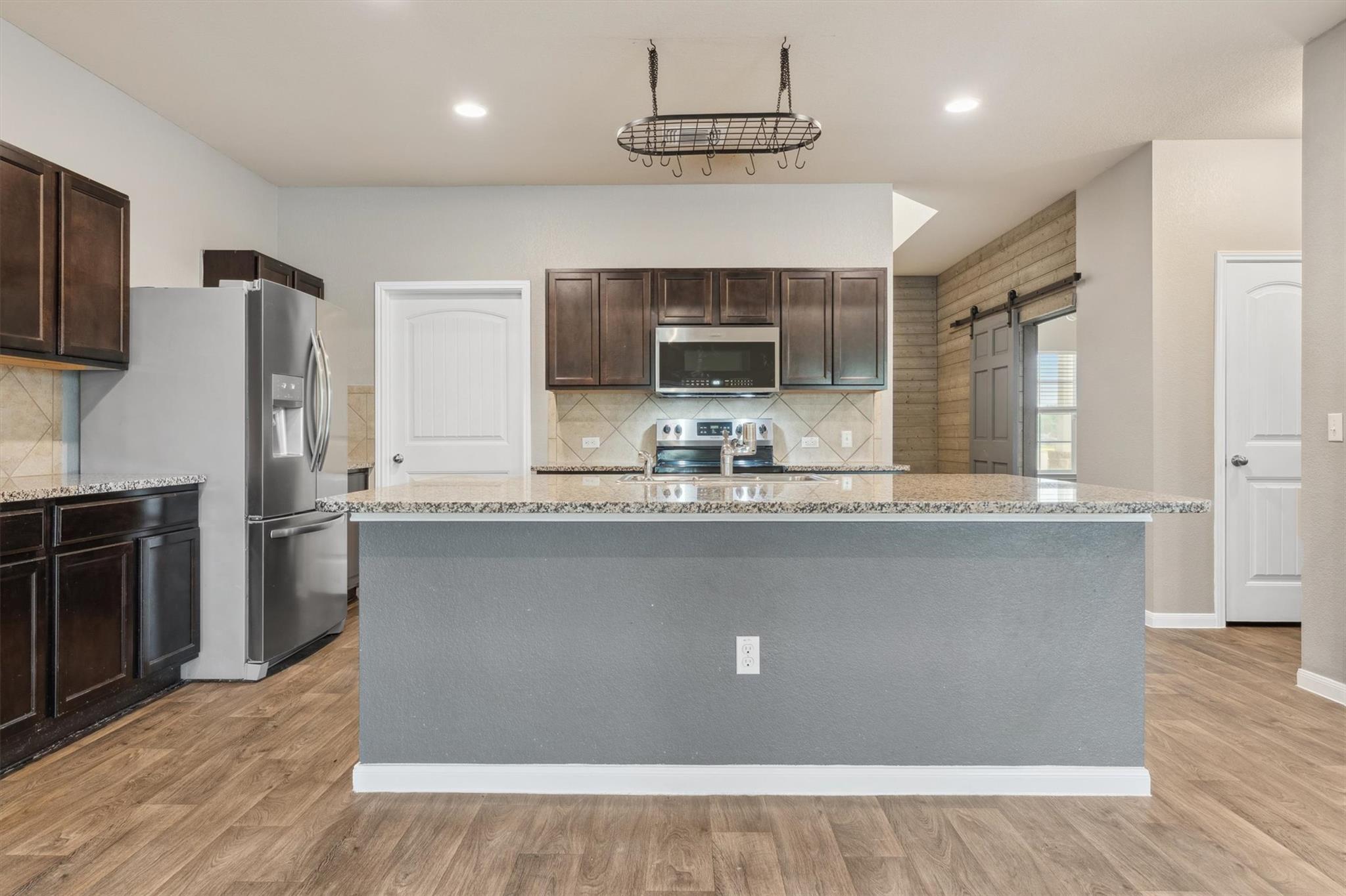 1008 Comal Run, Hutto, TX 78634