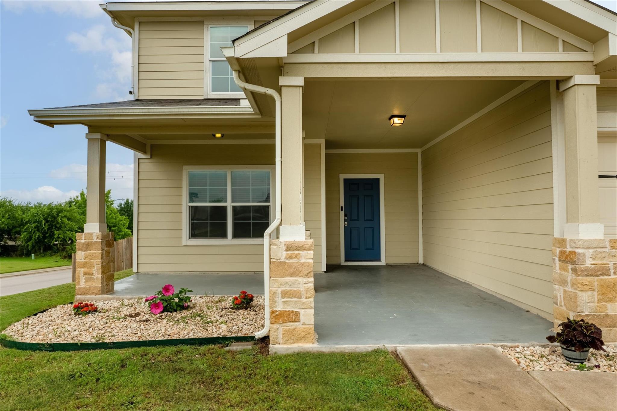 1008 Comal Run, Hutto, TX 78634
