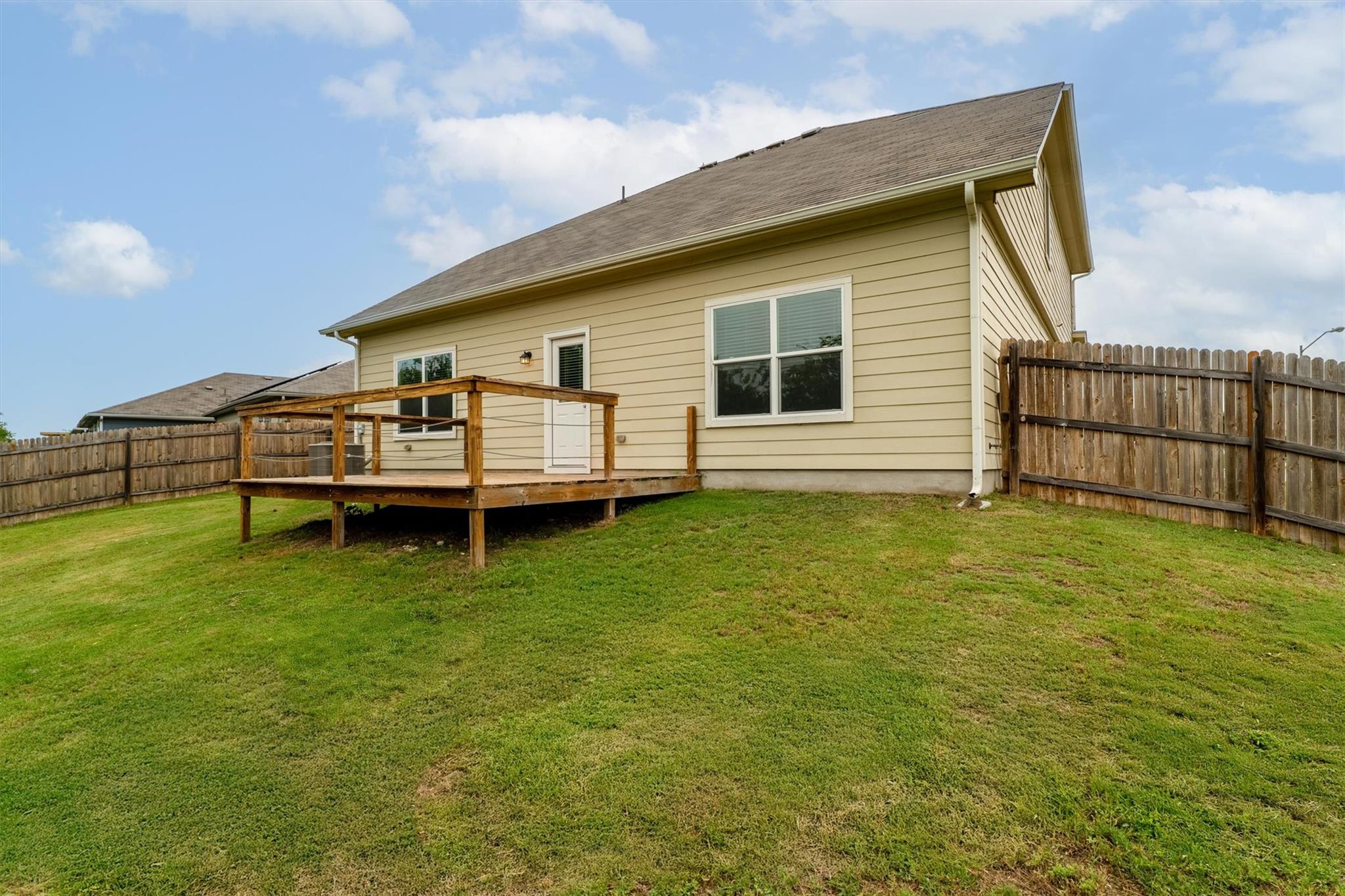 1008 Comal Run, Hutto, TX 78634