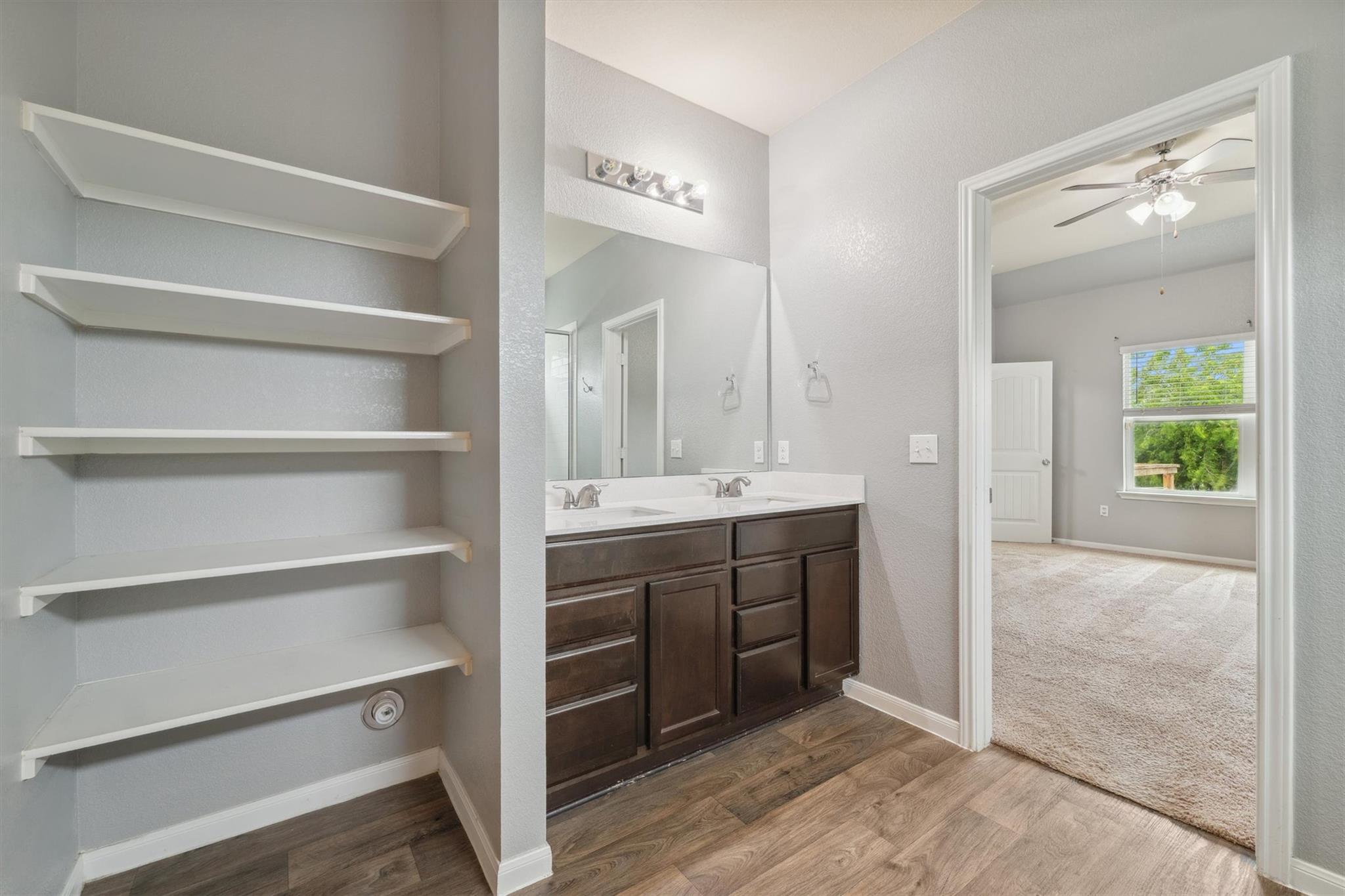 1008 Comal Run, Hutto, TX 78634