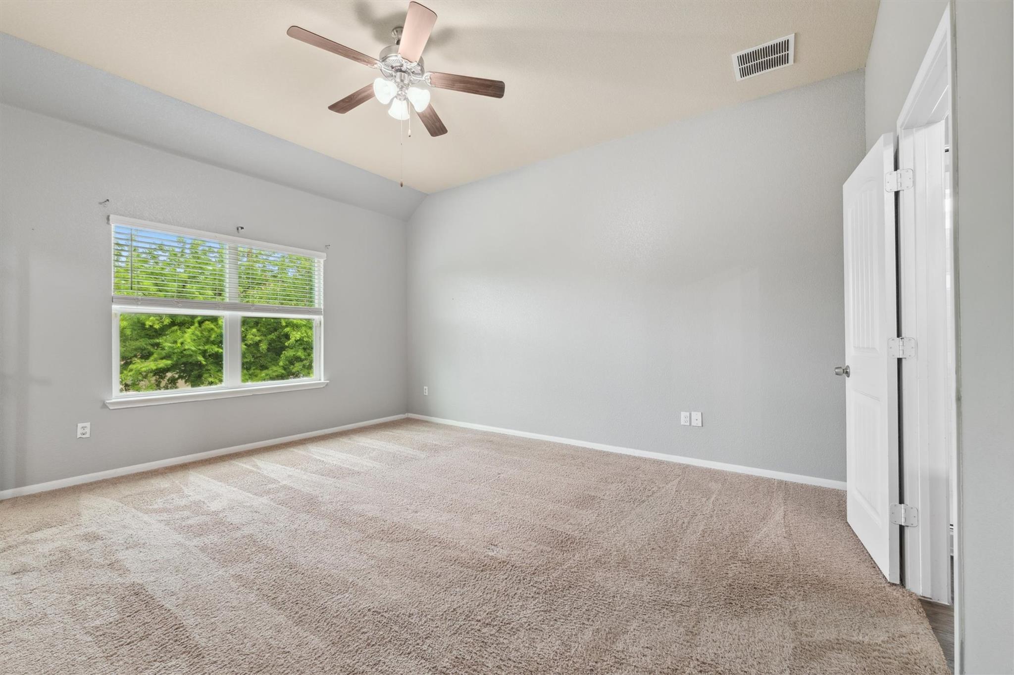 1008 Comal Run, Hutto, TX 78634
