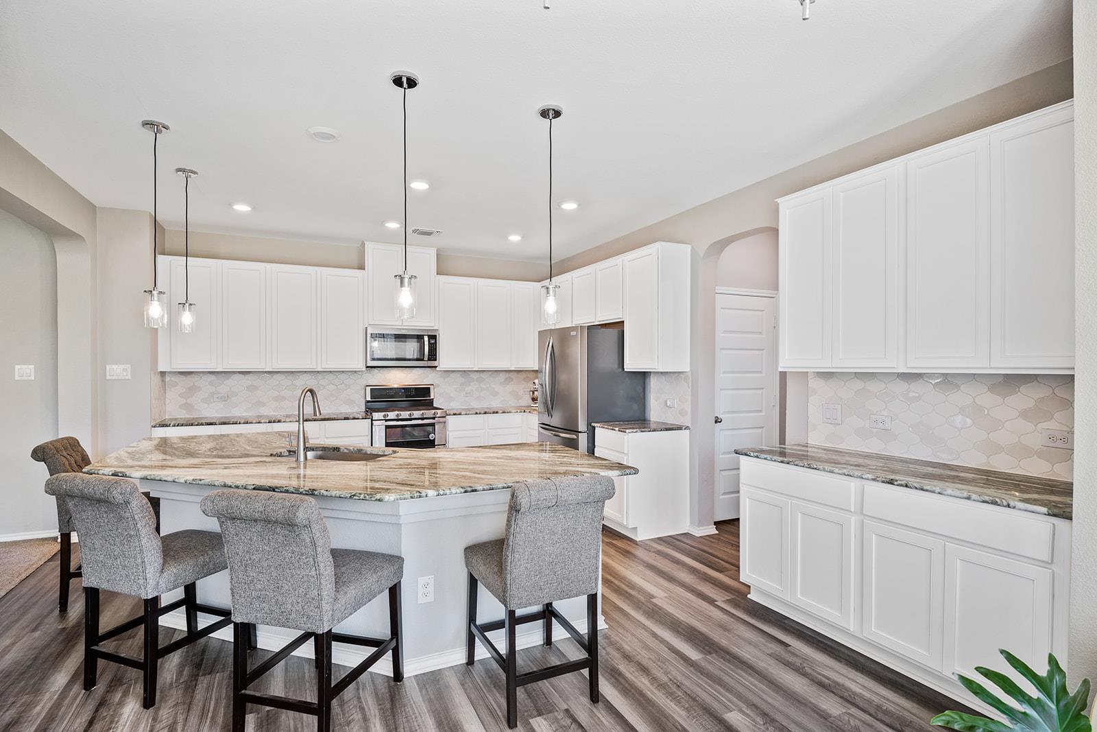 1805 Bogata Ln, Leander, TX 78641