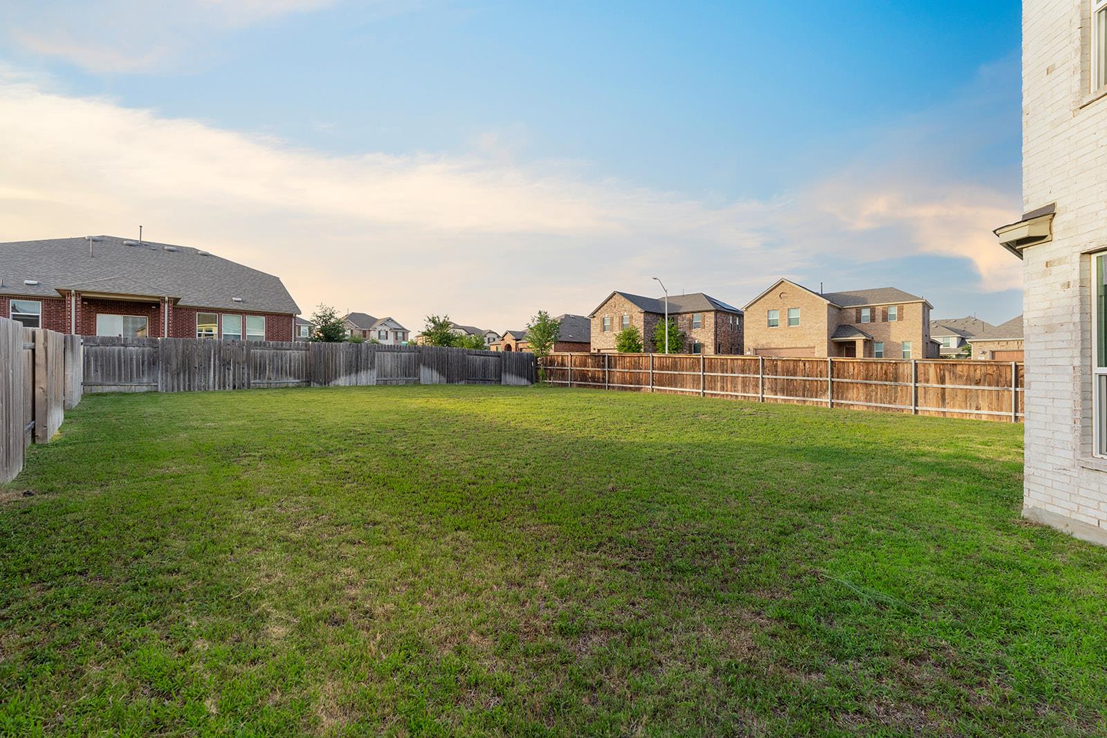 1805 Bogata Ln, Leander, TX 78641