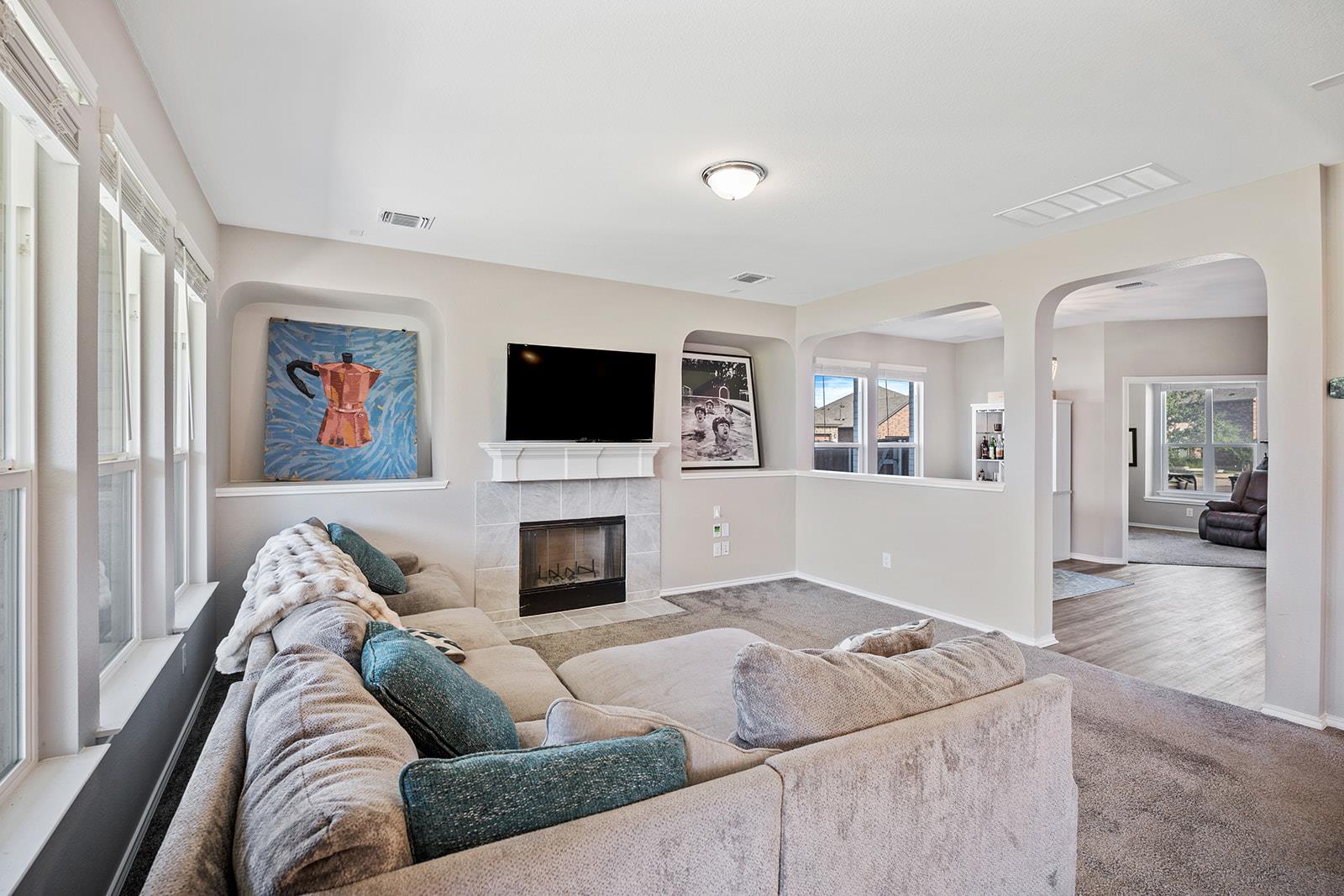 1805 Bogata Ln, Leander, TX 78641