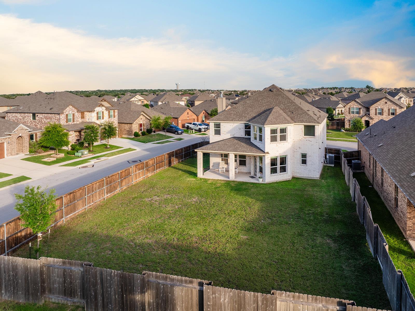 1805 Bogata Ln, Leander, TX 78641
