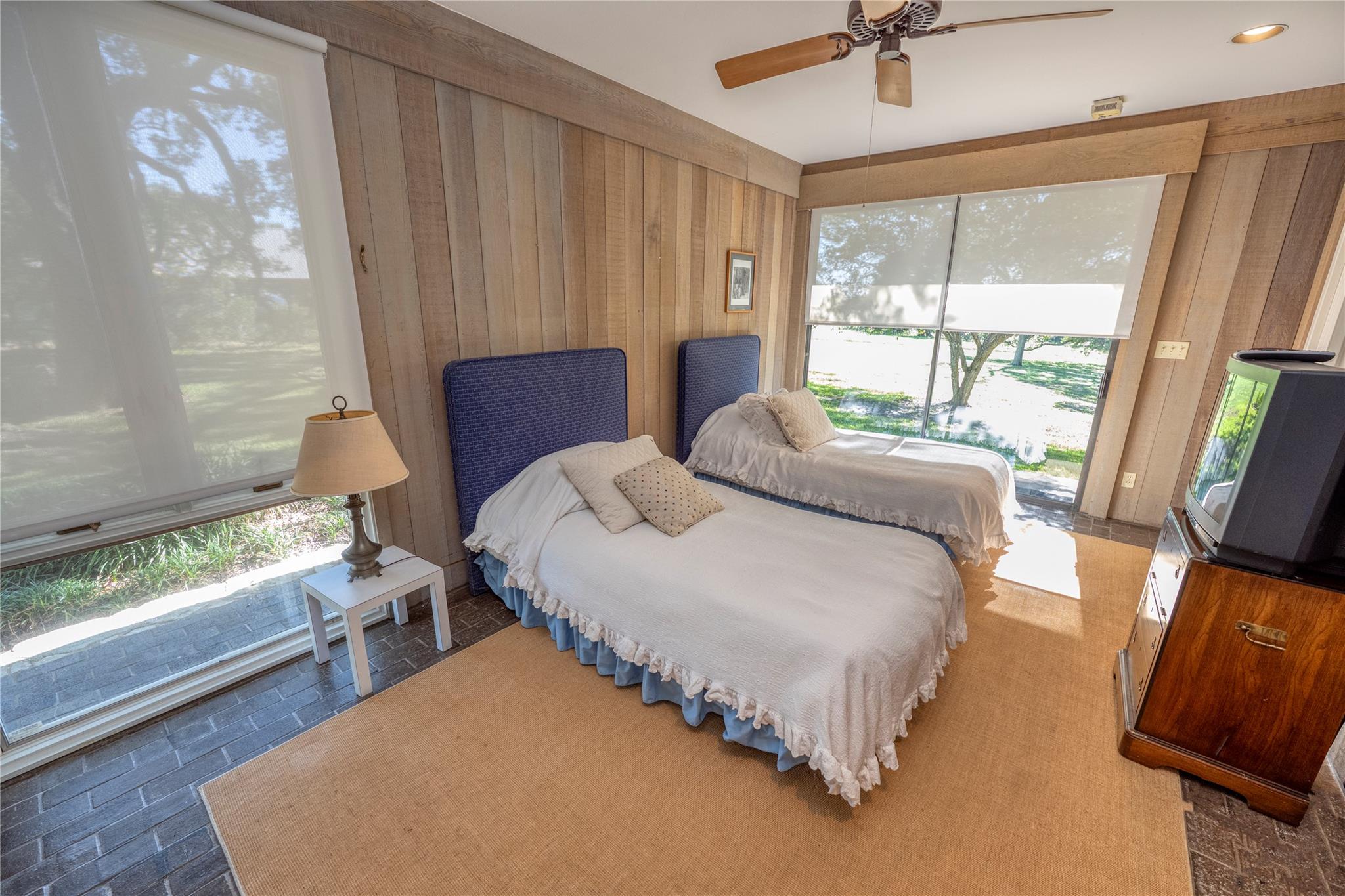 10209 Seward Plantation Rd, Brenham, TX 77833