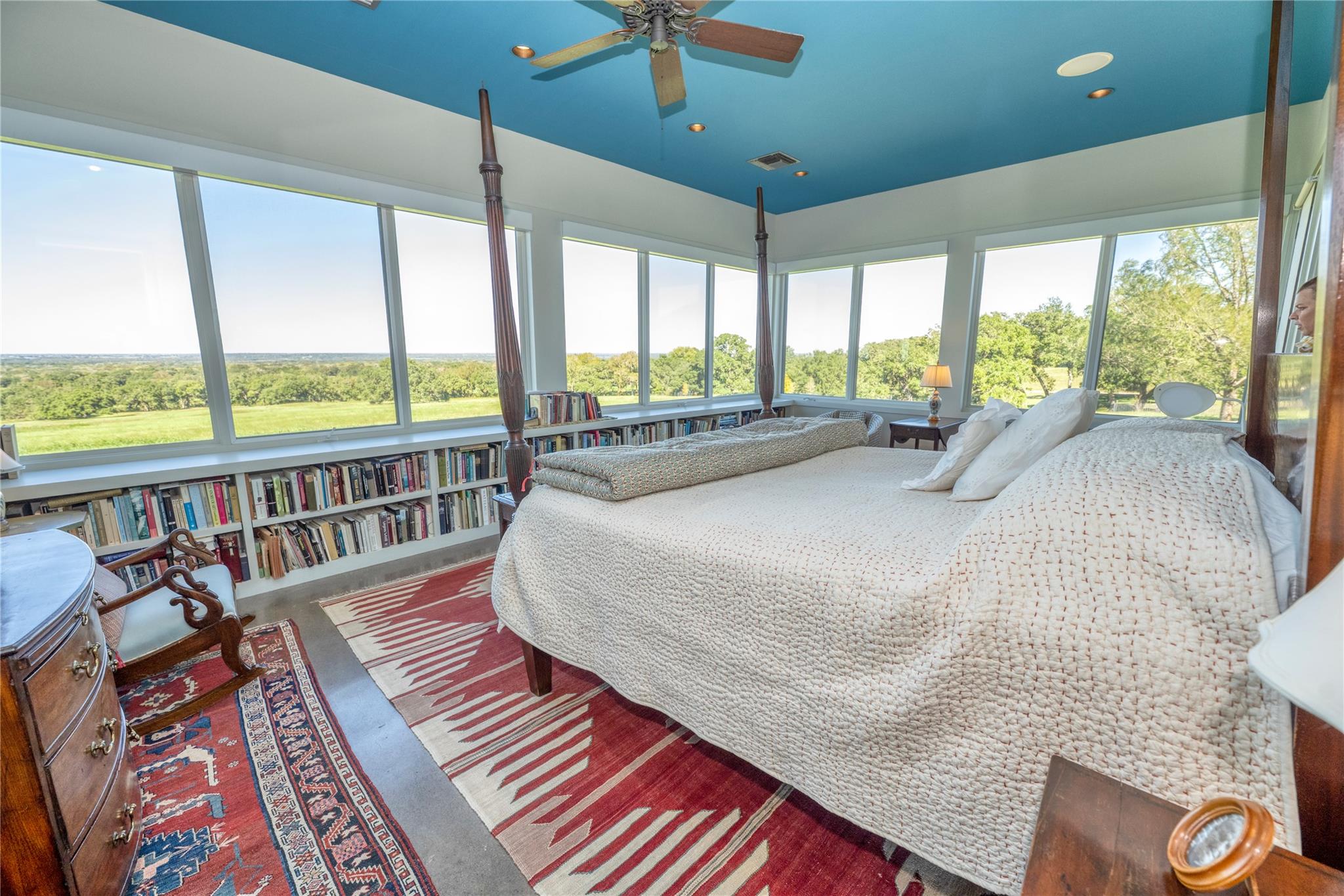 10209 Seward Plantation Rd, Brenham, TX 77833