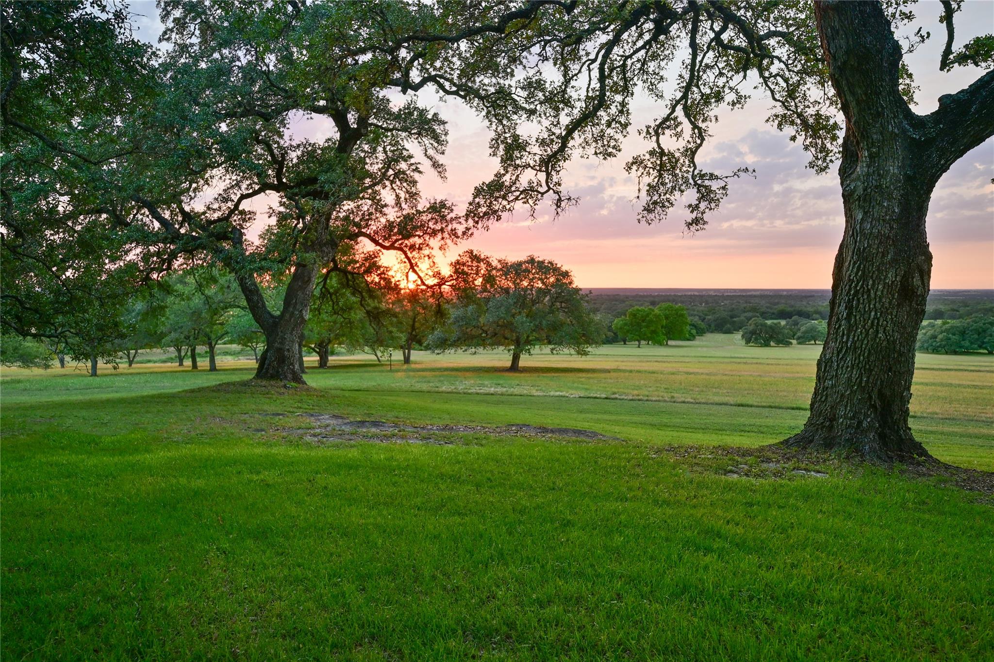 10209 Seward Plantation Rd, Brenham, TX 77833