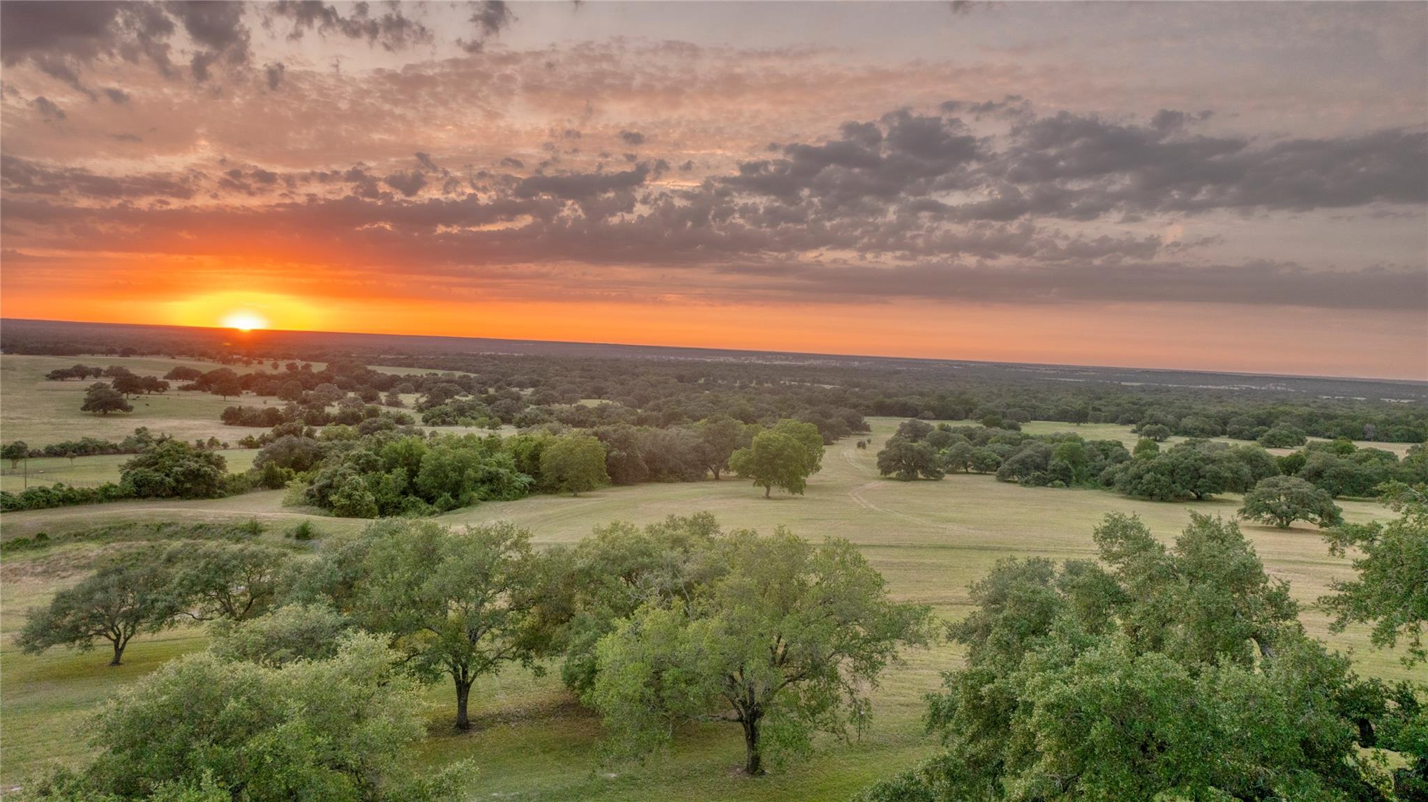 10209 Seward Plantation Rd, Brenham, TX 77833