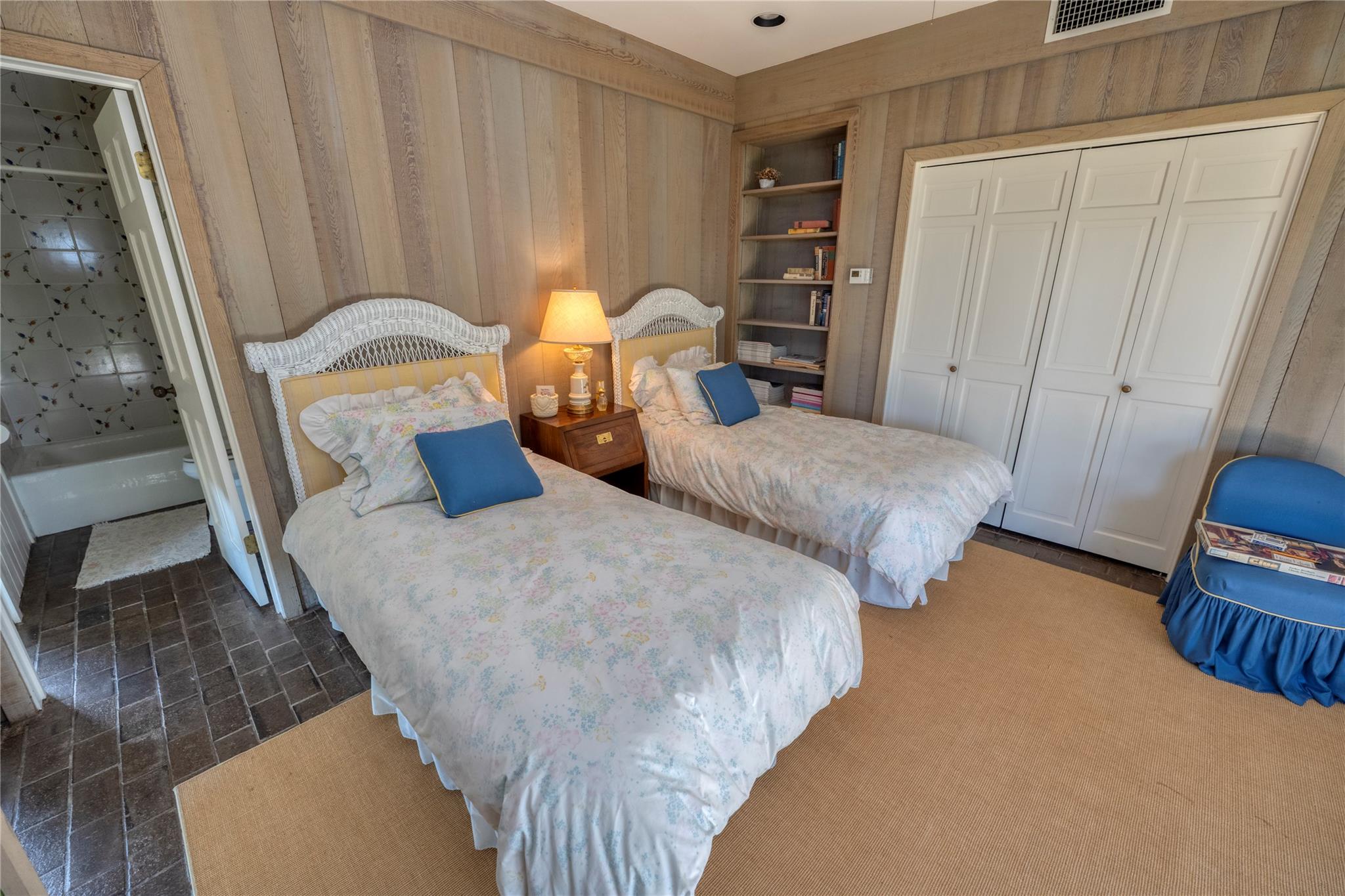 10209 Seward Plantation Rd, Brenham, TX 77833