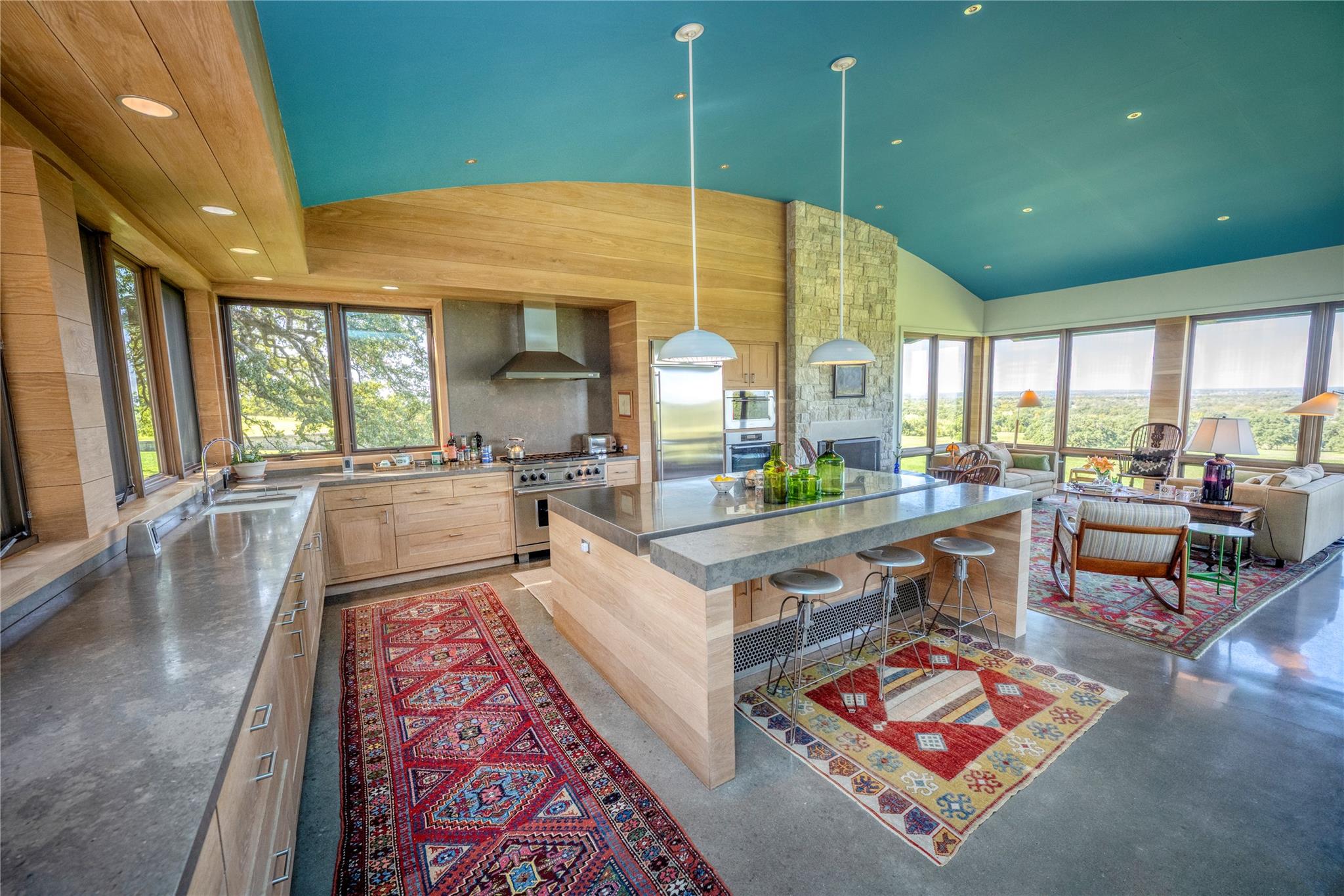 10209 Seward Plantation Rd, Brenham, TX 77833