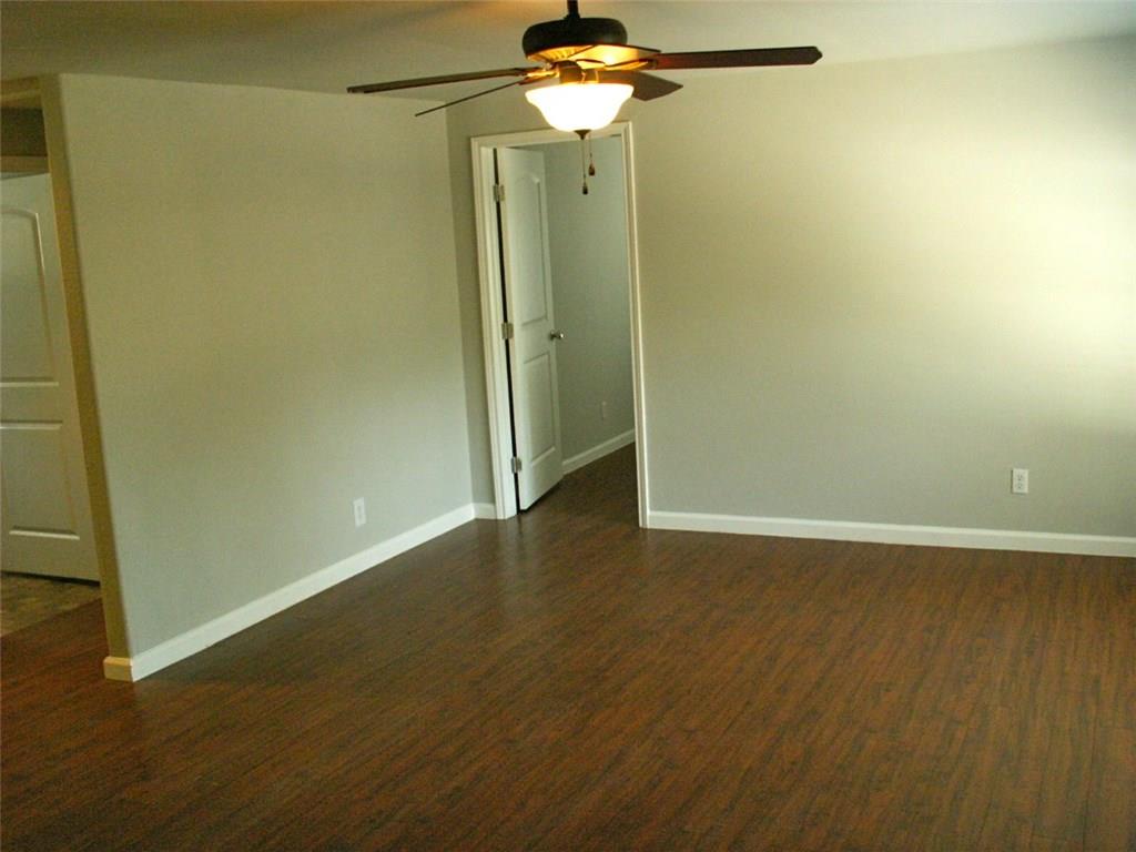 143 Old Piney Trl # B, Paige, TX 78659
