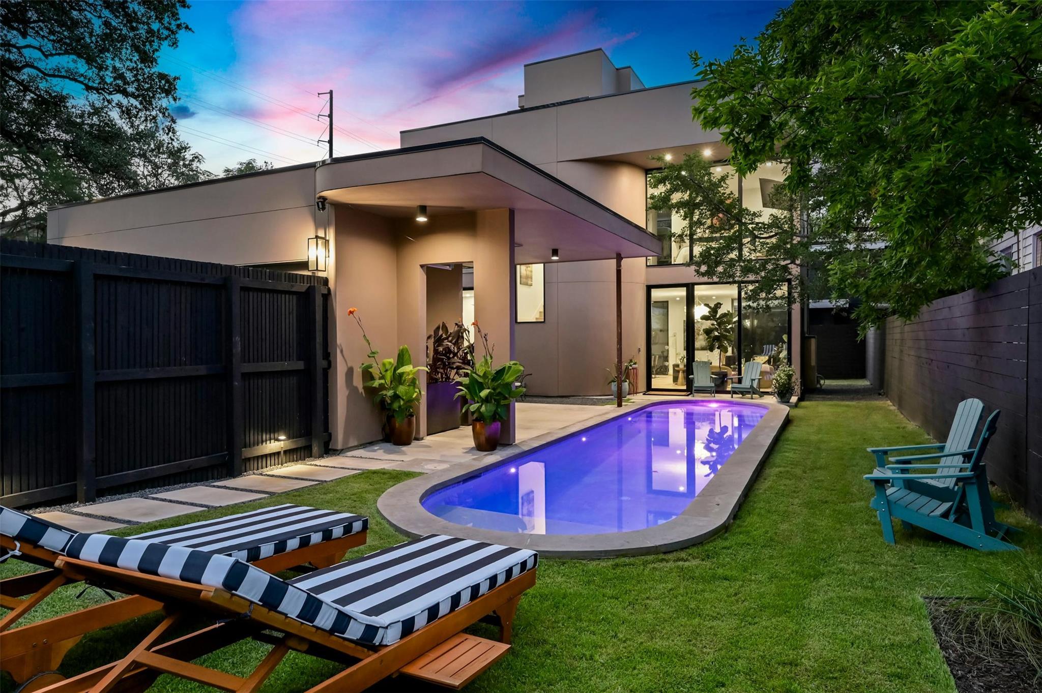908 Columbus, Austin, TX 78704