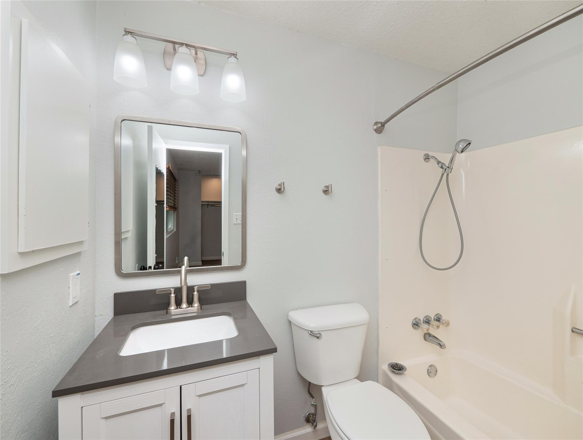 410 Blueberry Hl, Austin, TX 78745