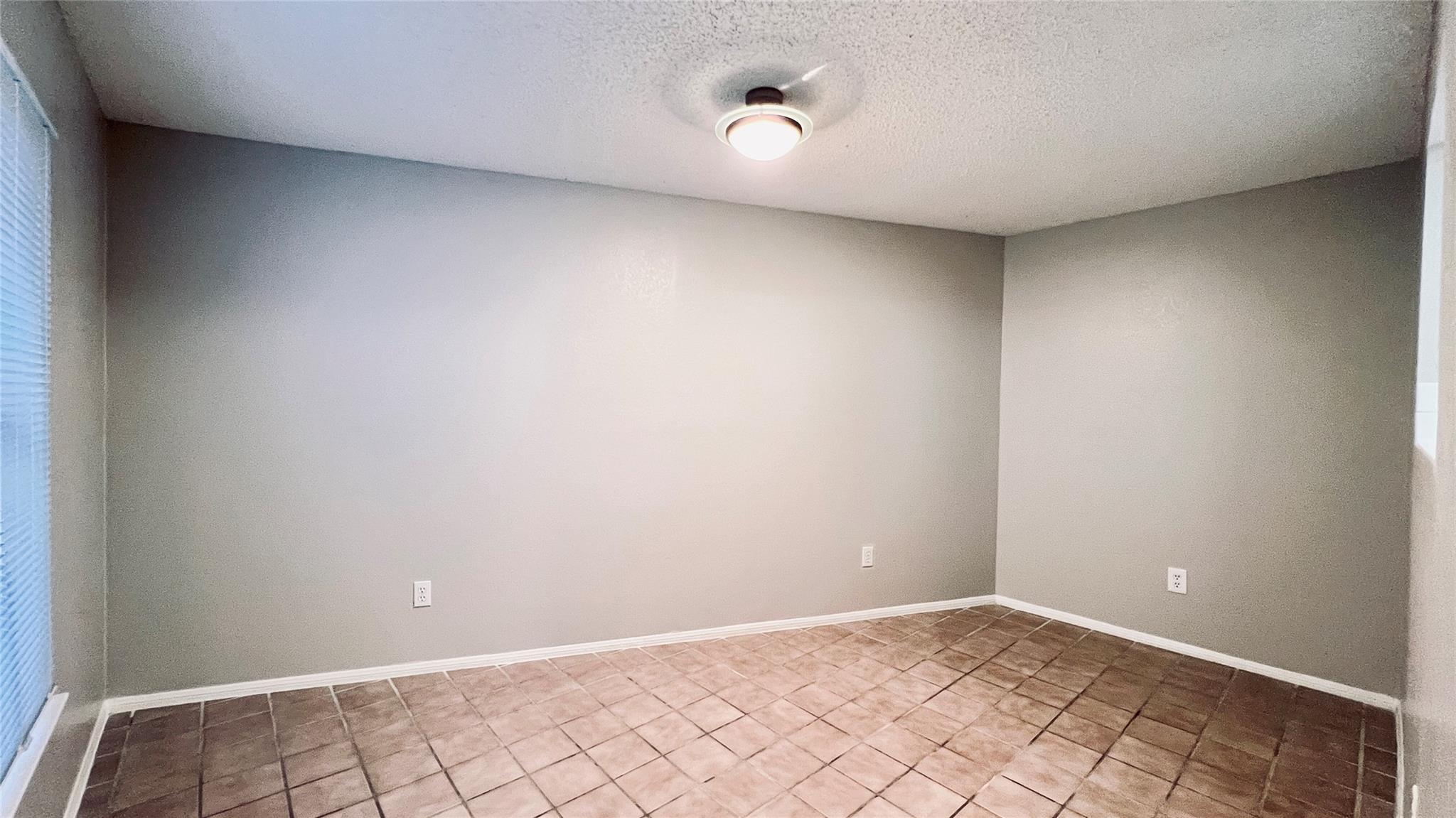 9201 Simmons # 115, Austin, TX 78759