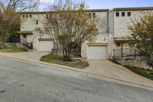 9201 Simmons # 115, Austin, TX 78759