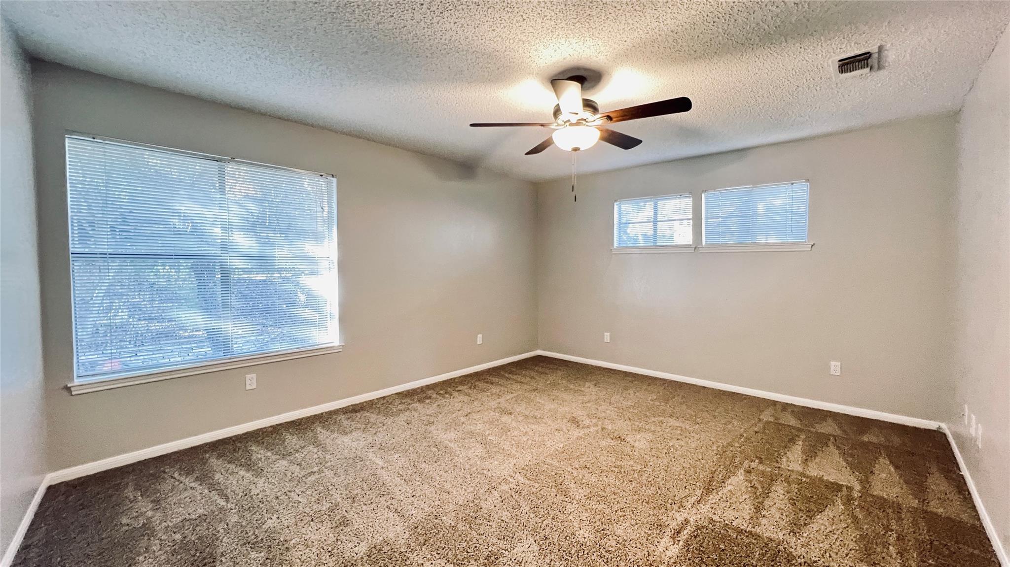 9201 Simmons # 115, Austin, TX 78759