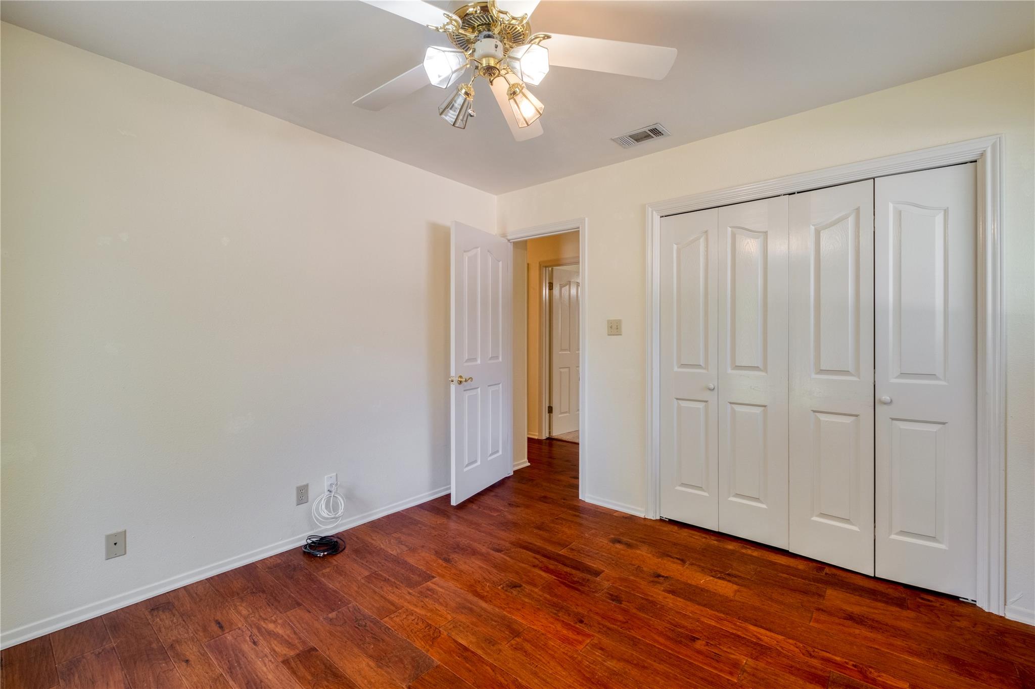 9204 Queenswood Dr, Austin, TX 78748
