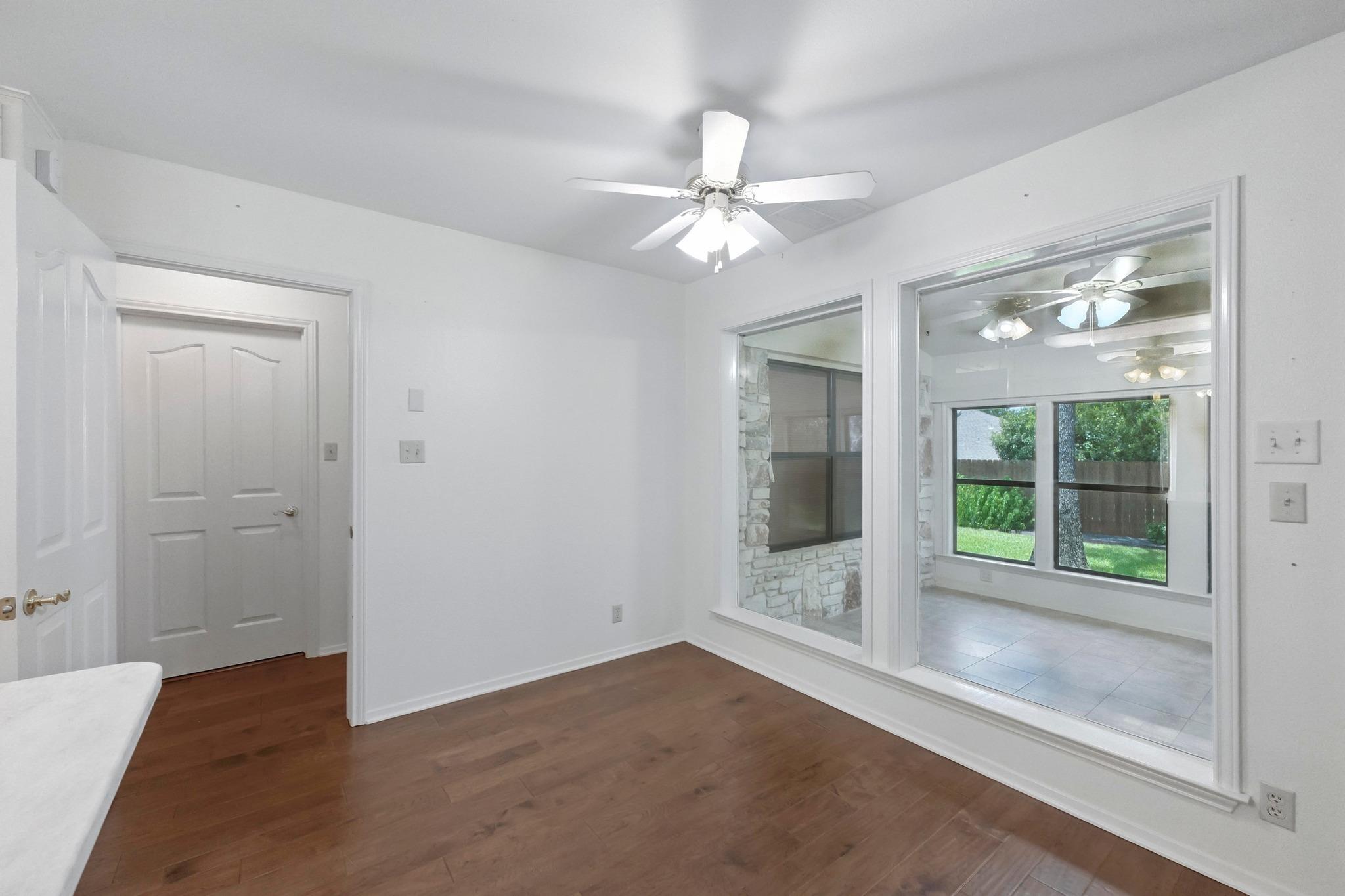 9204 Queenswood Dr, Austin, TX 78748