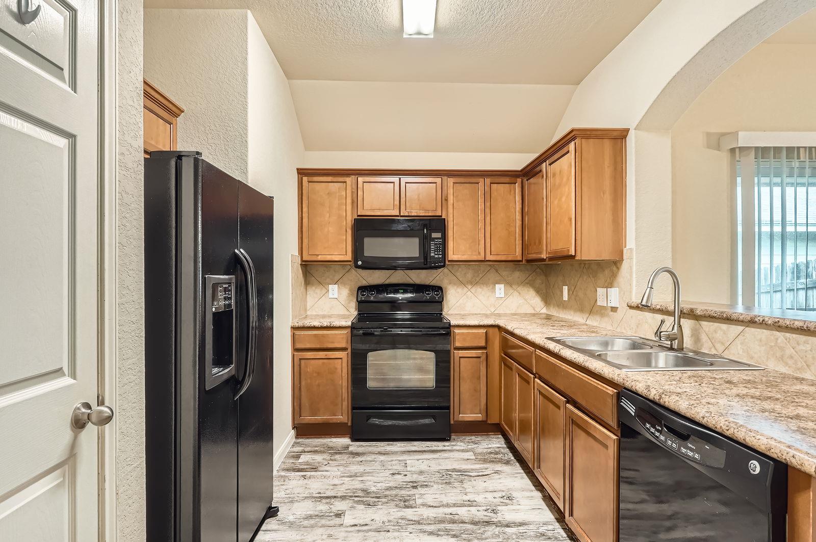 110 Encina Cv, San Marcos, TX 78666