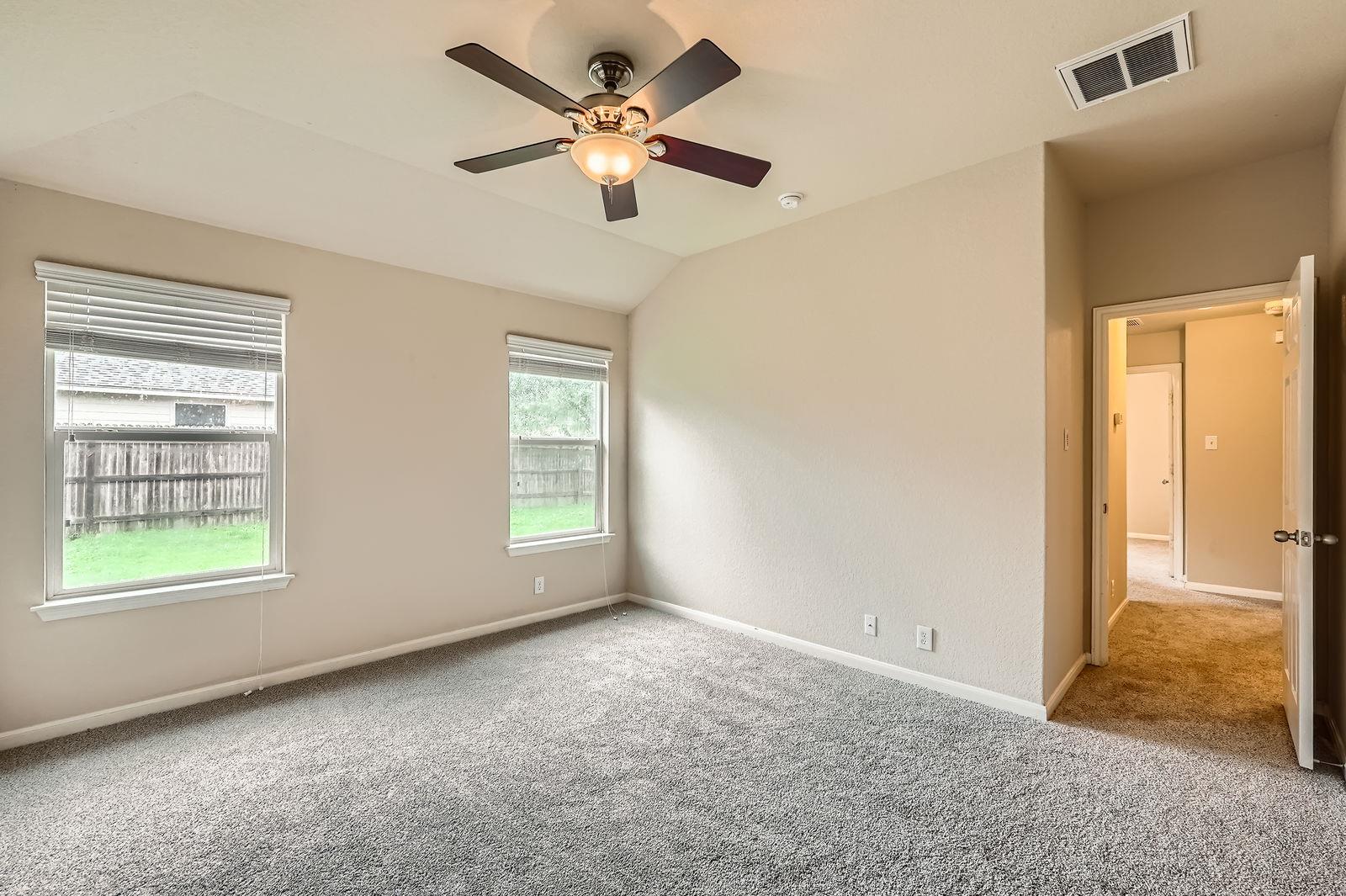 110 Encina Cv, San Marcos, TX 78666