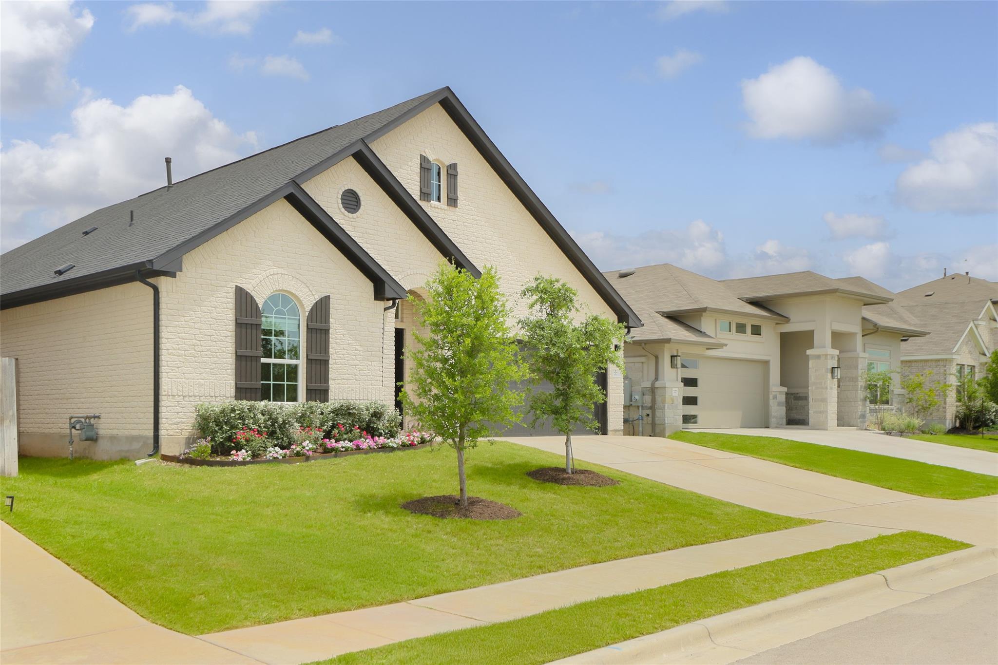 717 Sugar Cane Rd, Buda, TX 78610
