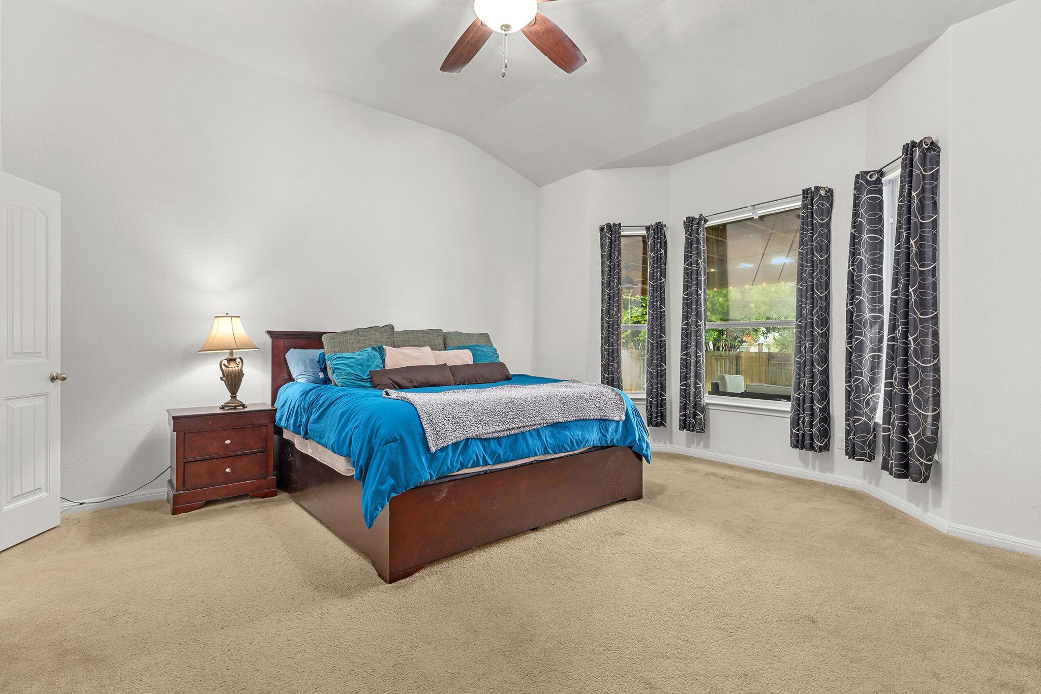 204 Lake Livingston Dr, Georgetown, TX 78628