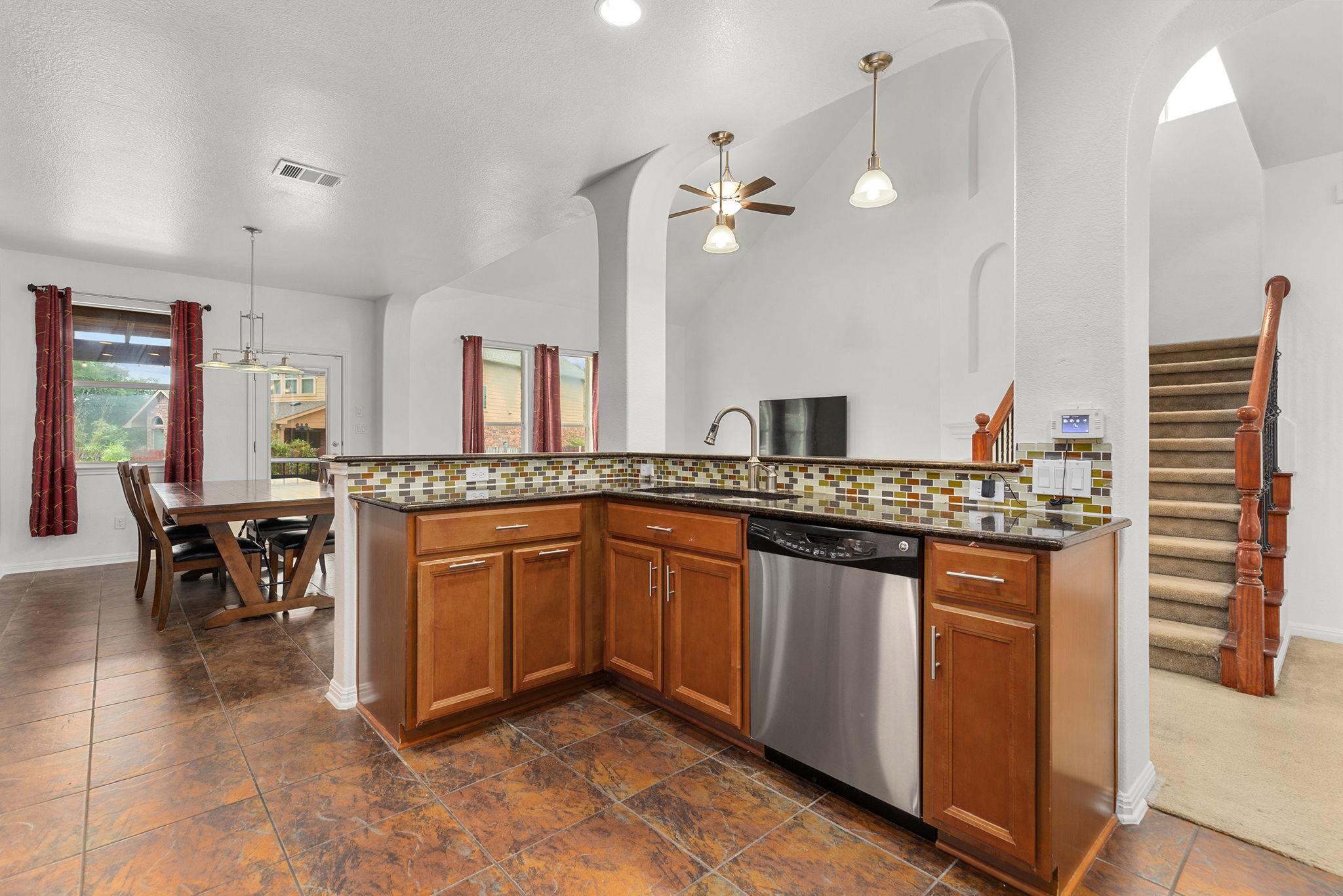 204 Lake Livingston Dr, Georgetown, TX 78628