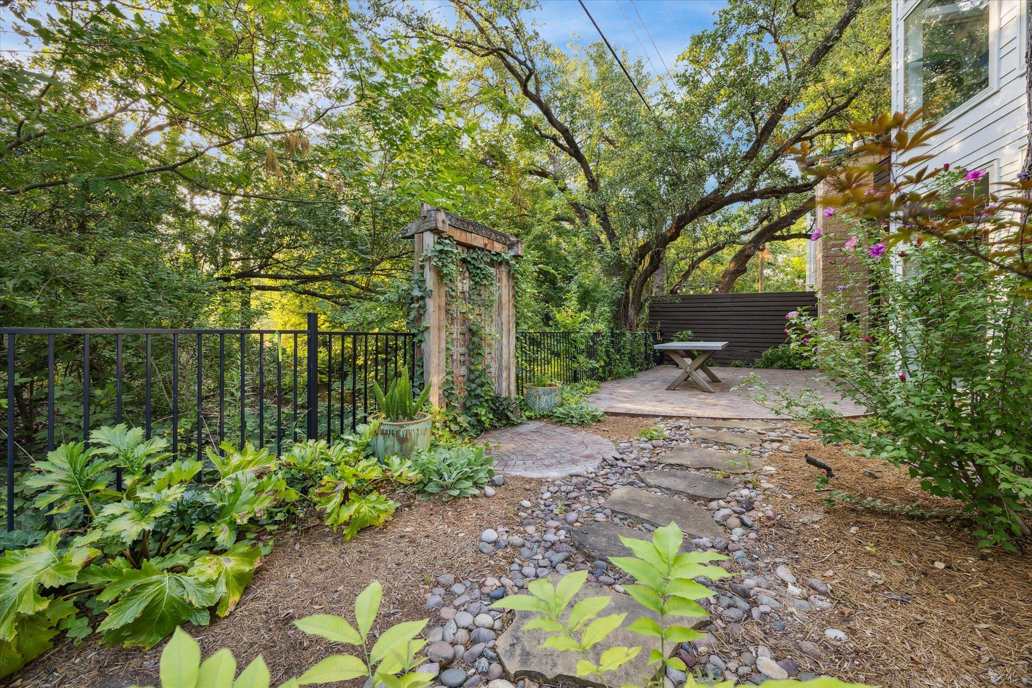 133 Frederick St # A, Austin, TX 78704