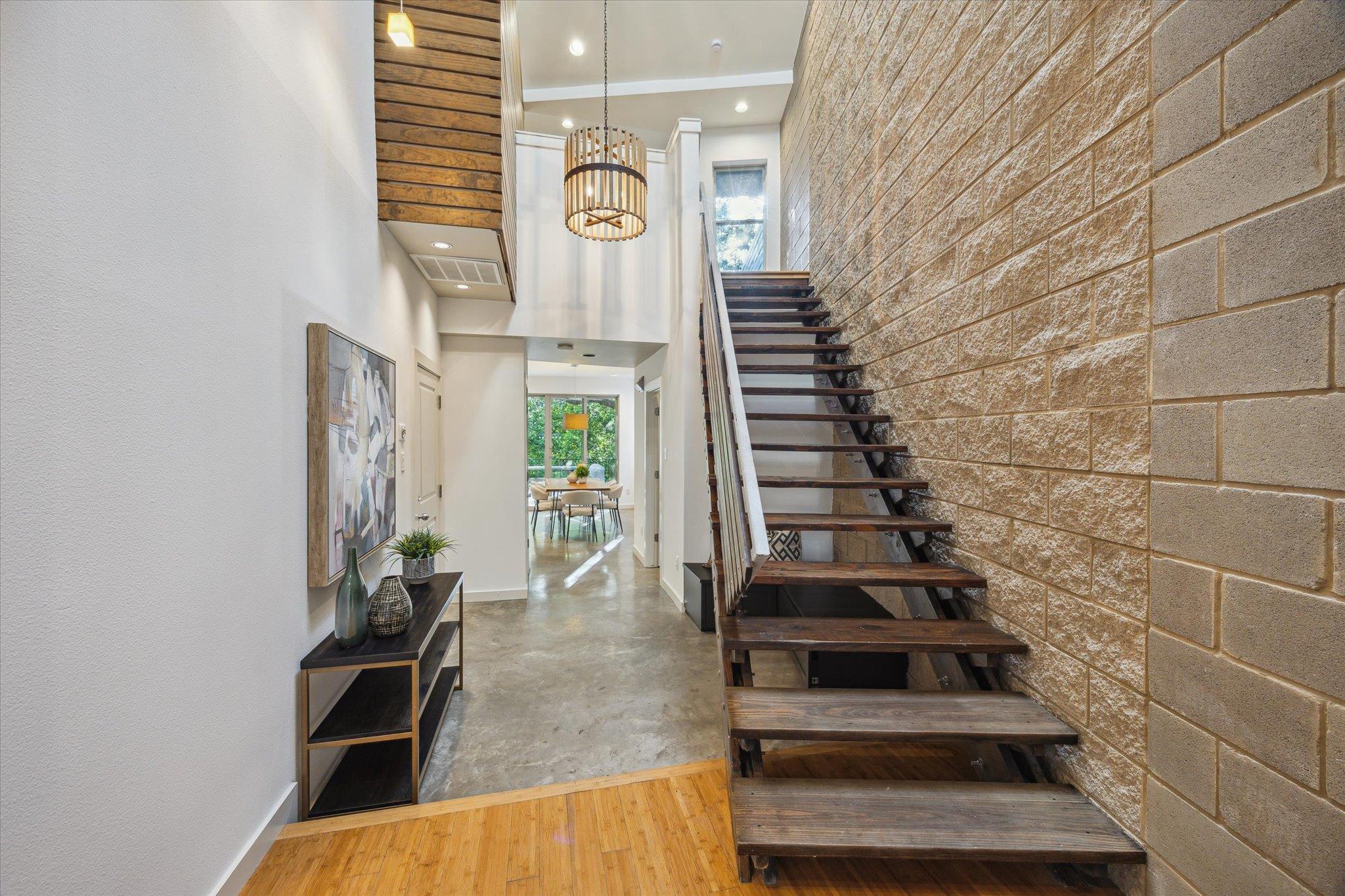 133 Frederick St # A, Austin, TX 78704