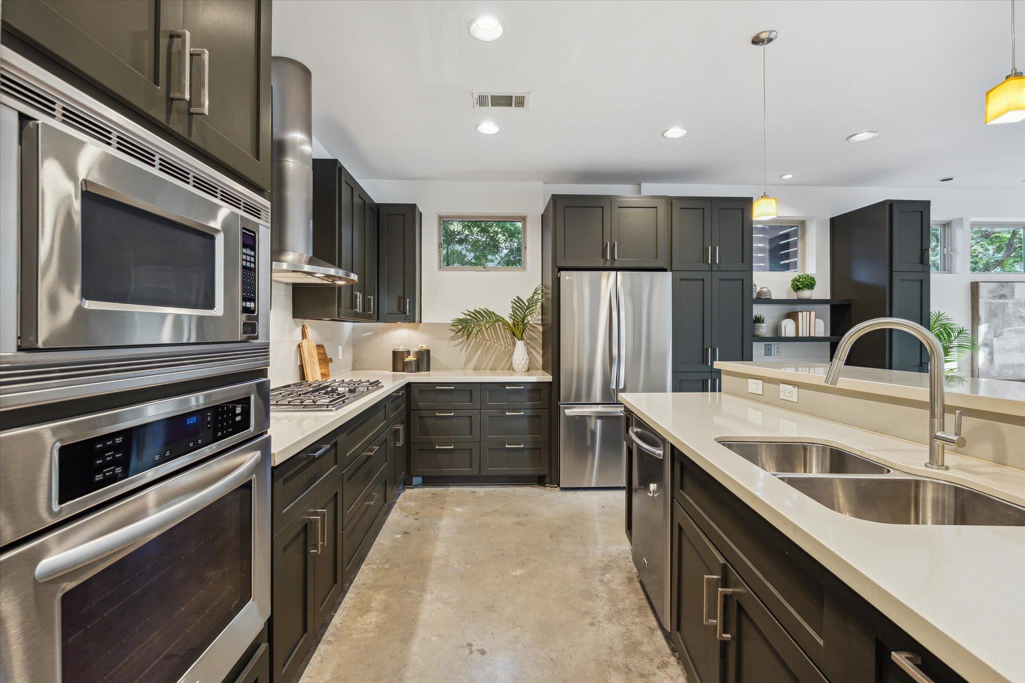 133 Frederick St # A, Austin, TX 78704