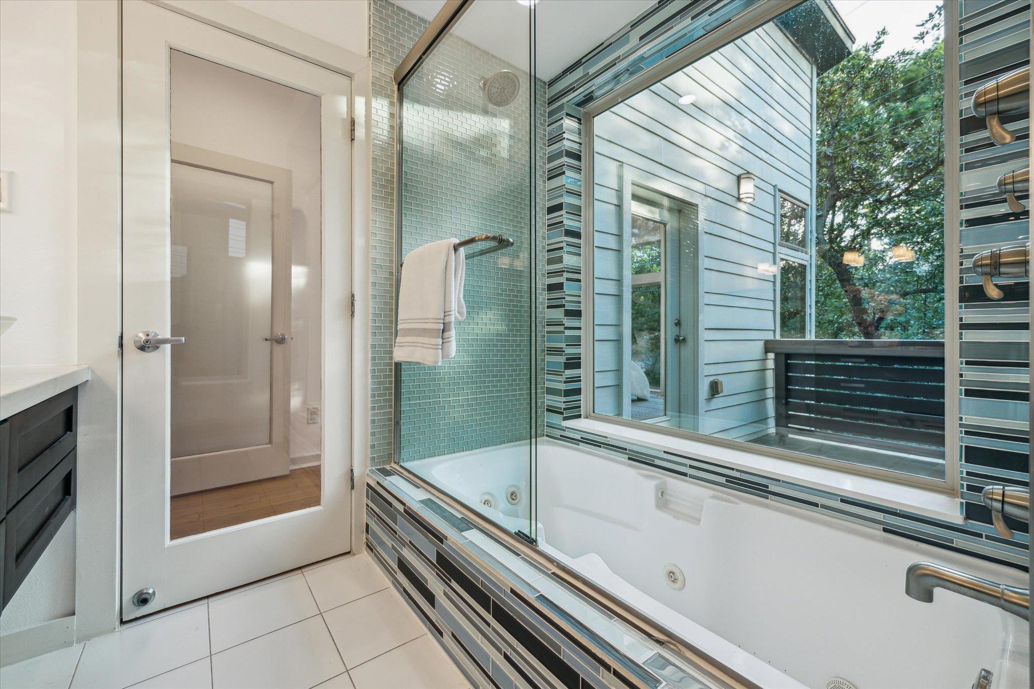 133 Frederick St # A, Austin, TX 78704