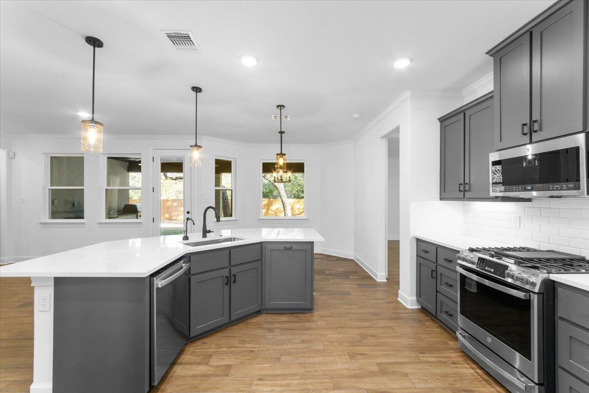 4121 Turning Leaf Dr, Nolanville, TX 76559