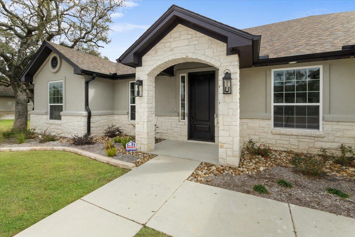4121 Turning Leaf Dr, Nolanville, TX 76559