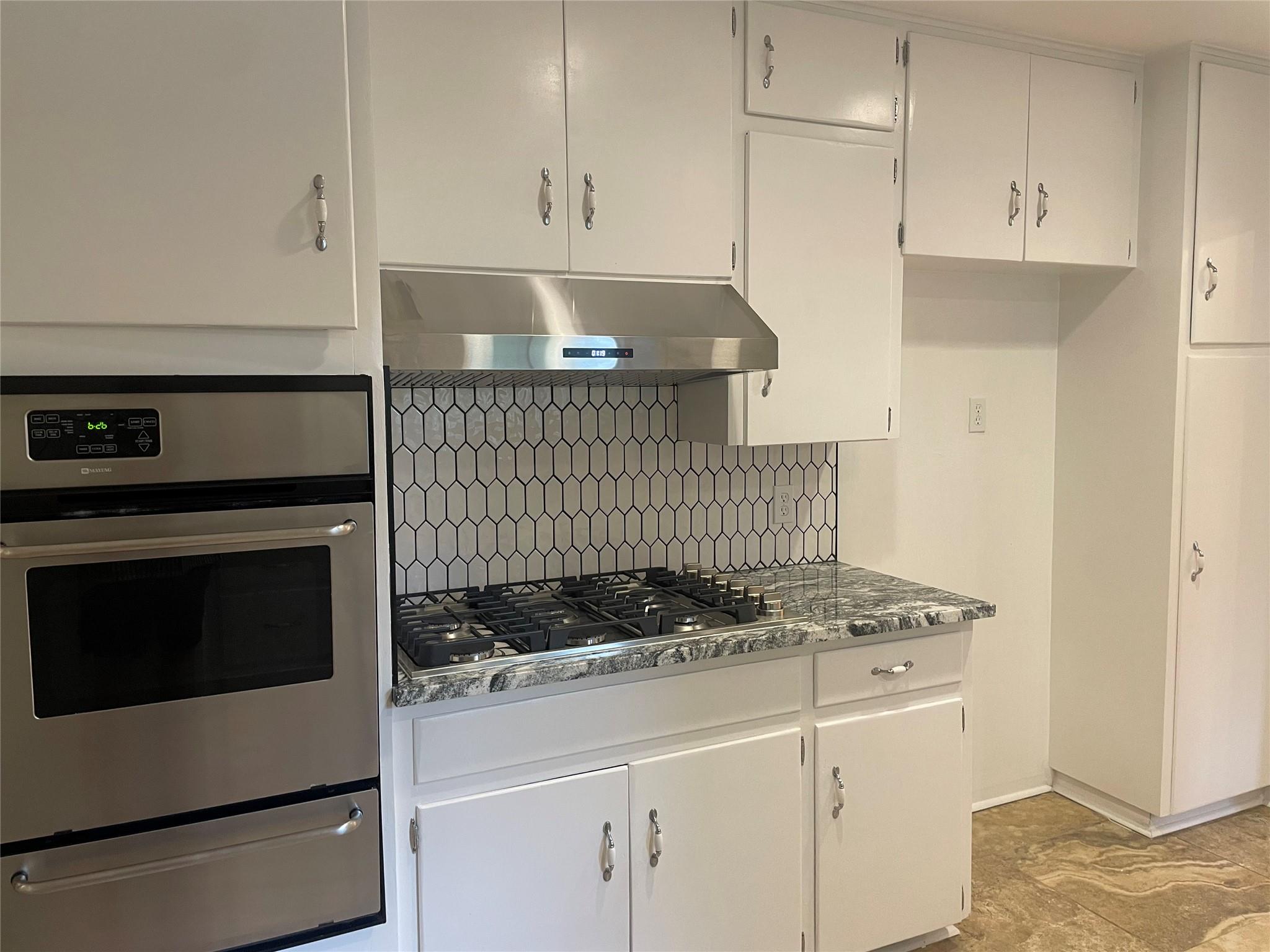 303 S 6th St, Pflugerville, TX 78660