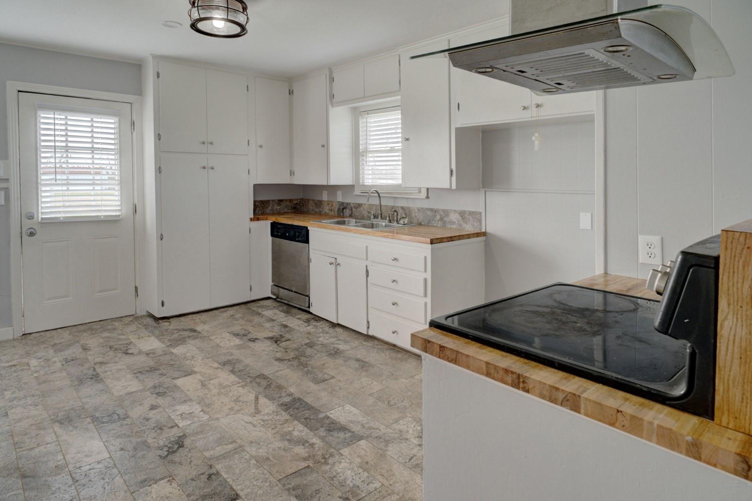 2940 Rabbs Prairie Rd, La Grange, TX 78945