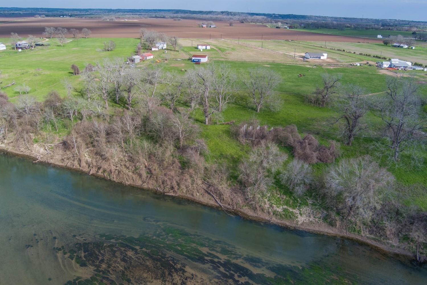 2940 Rabbs Prairie Rd, La Grange, TX 78945