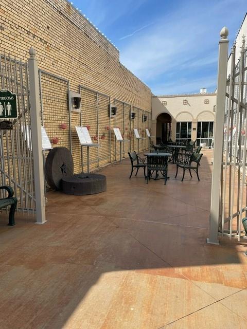 2940 Rabbs Prairie Rd, La Grange, TX 78945