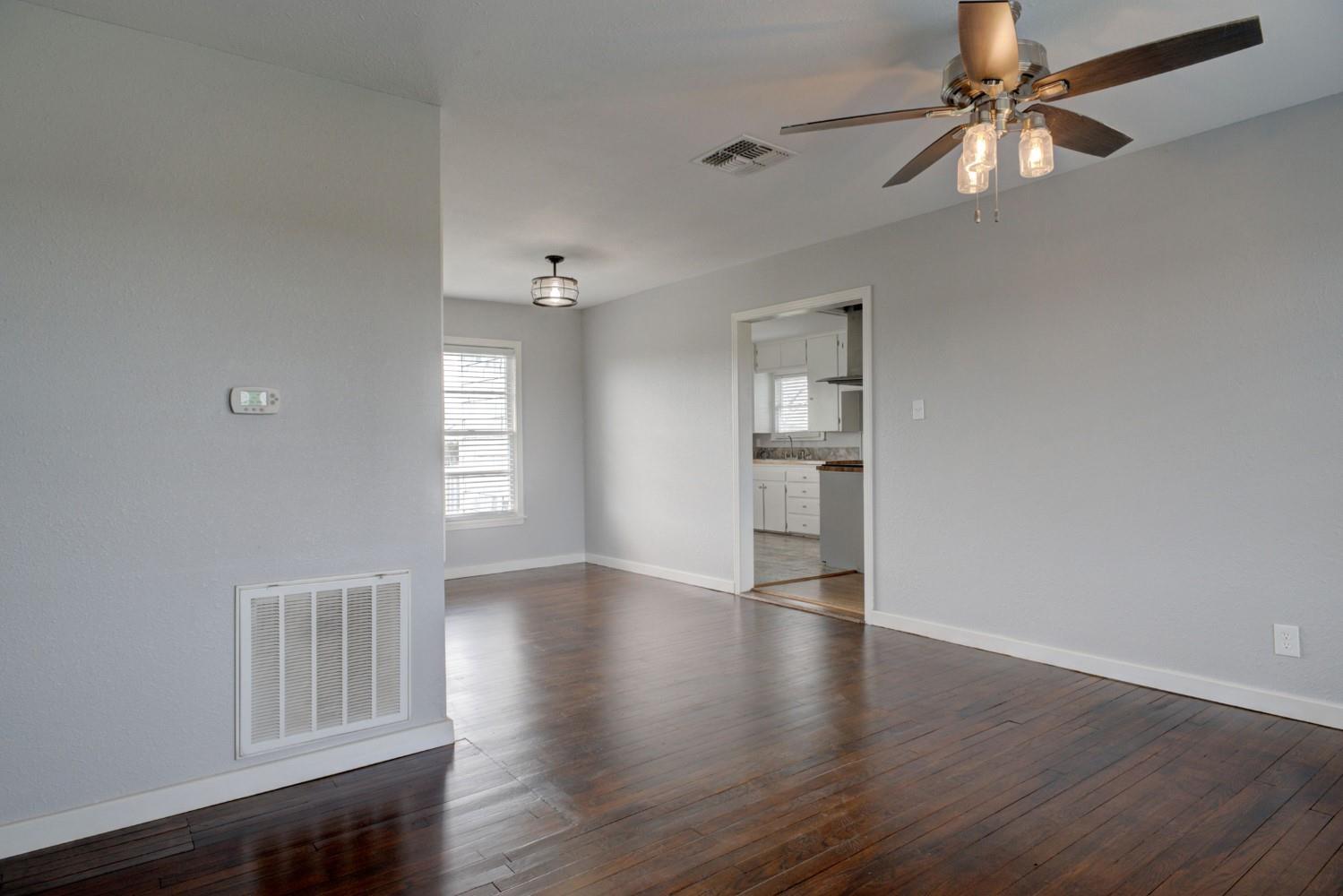 2940 Rabbs Prairie Rd, La Grange, TX 78945