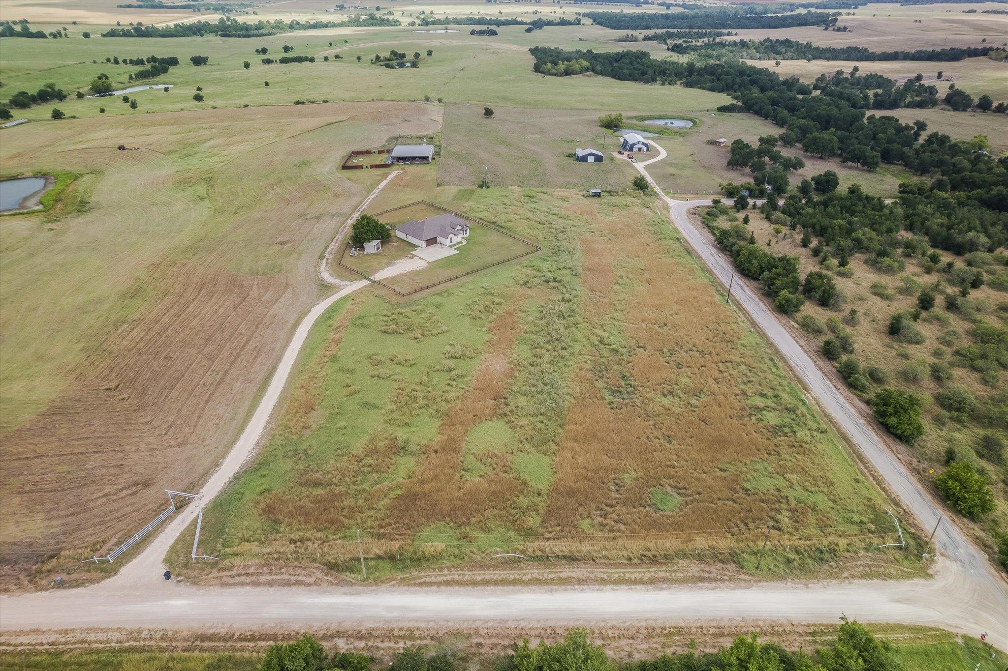 2101 County Road 469, Thrall, TX 76578