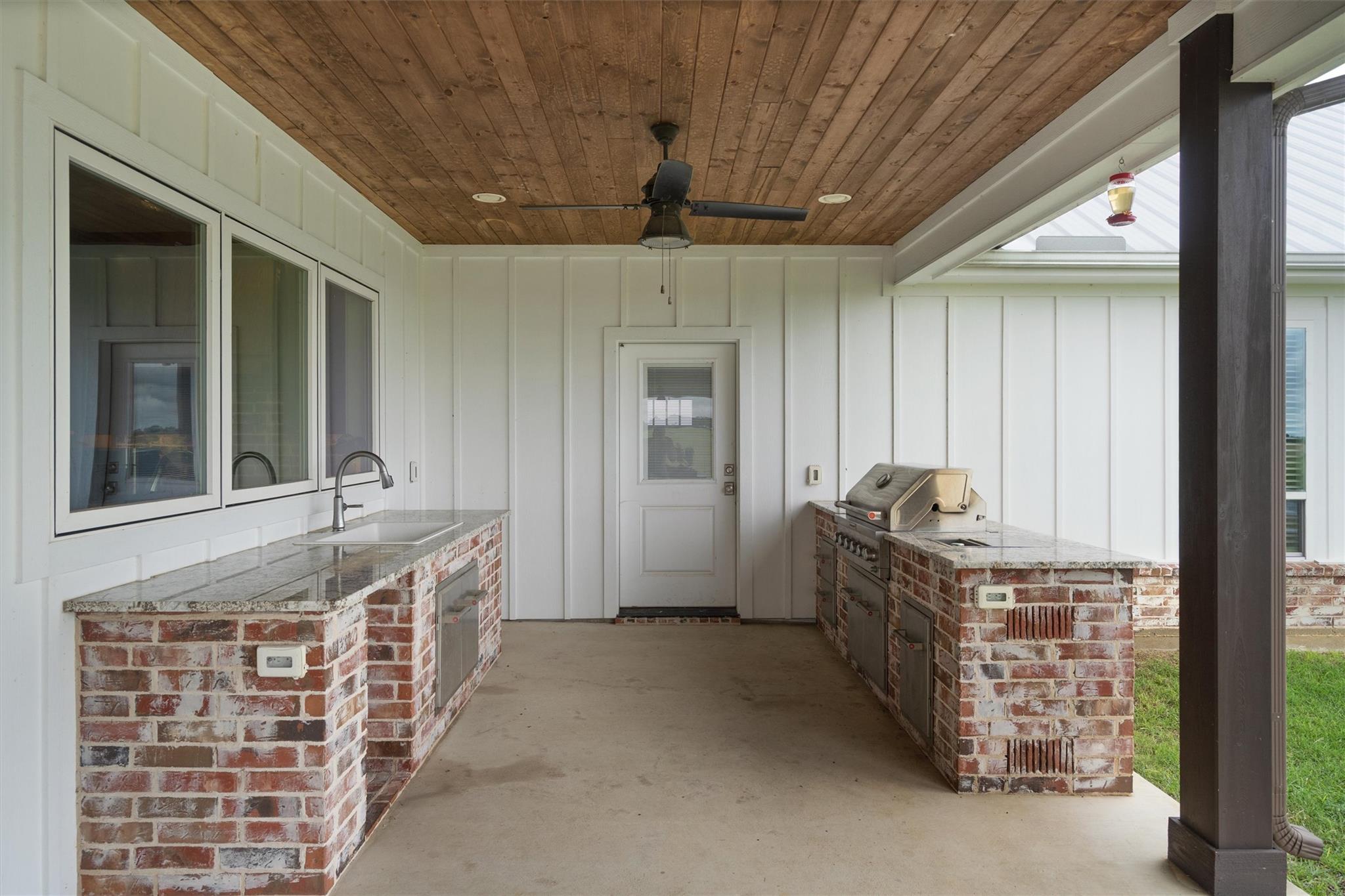 375 J.B. Vandiver Loop, Moody, TX 76557