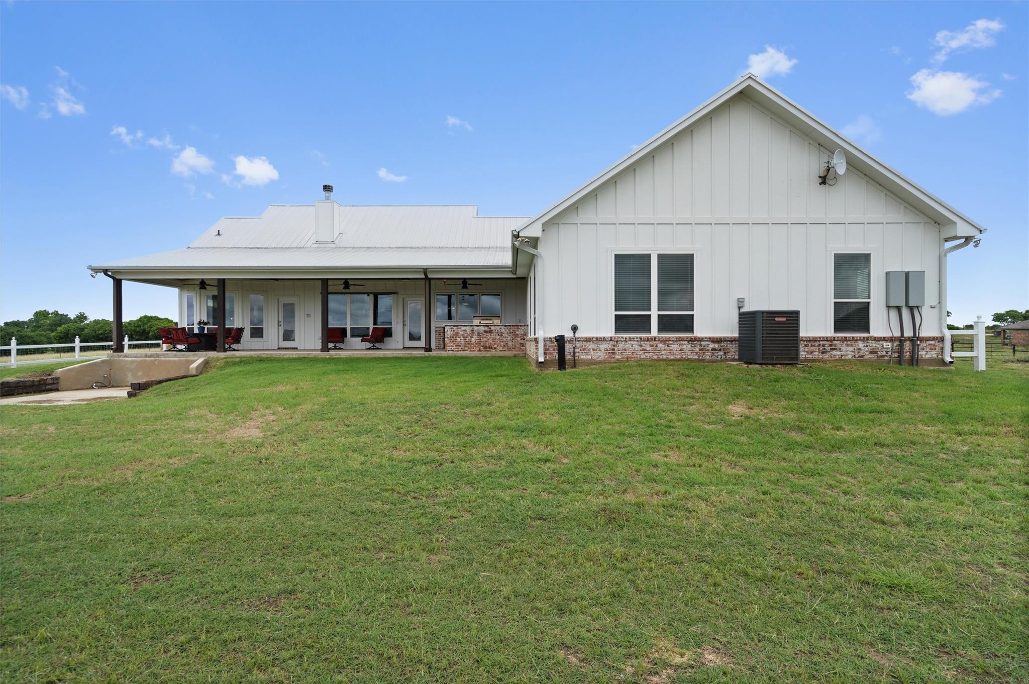 375 J.B. Vandiver Loop, Moody, TX 76557