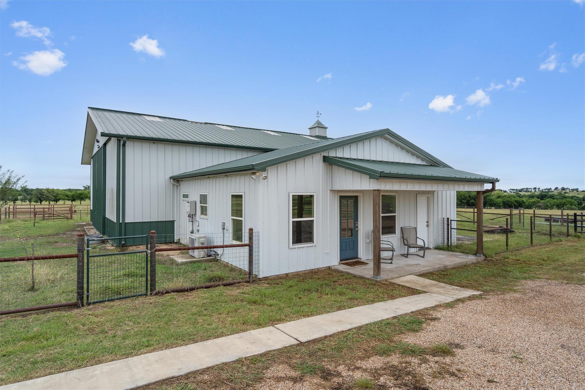 375 J.B. Vandiver Loop, Moody, TX 76557