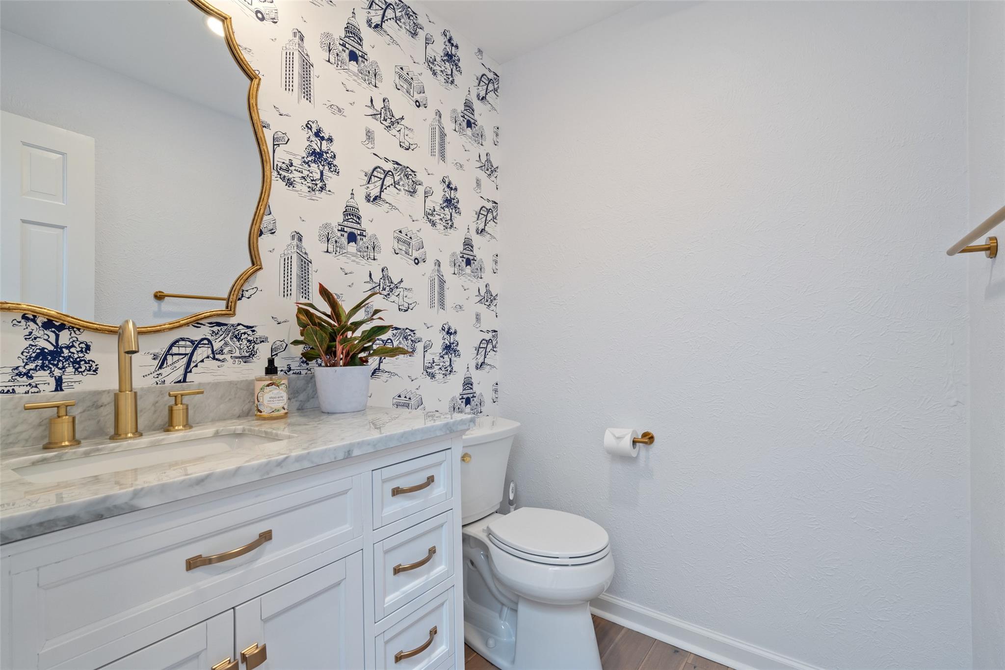 105 Stonegate Ln, Dripping Springs, TX 78620