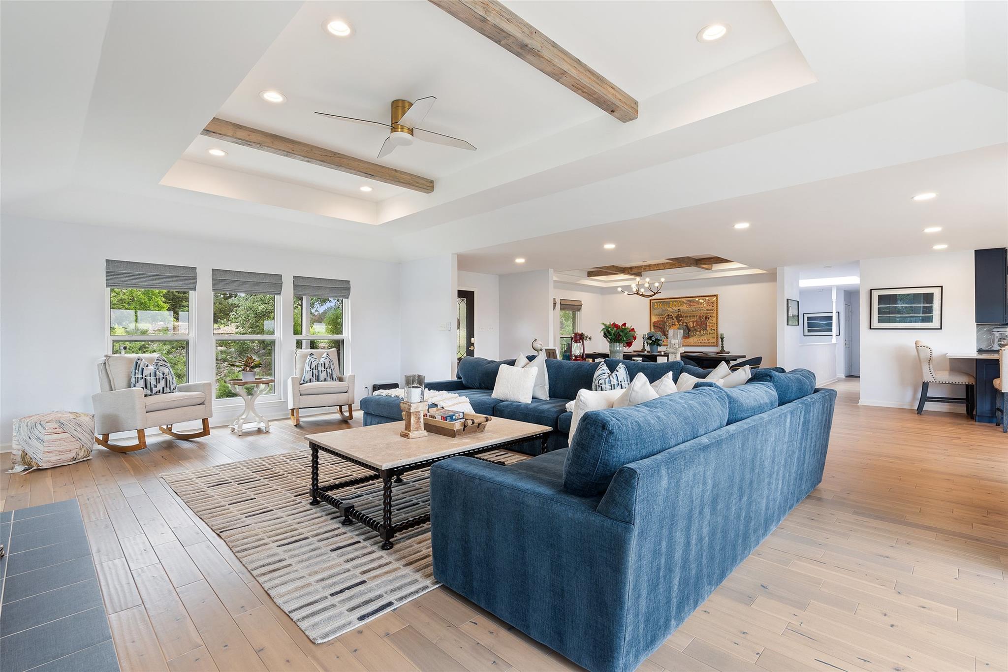 105 Stonegate Ln, Dripping Springs, TX 78620