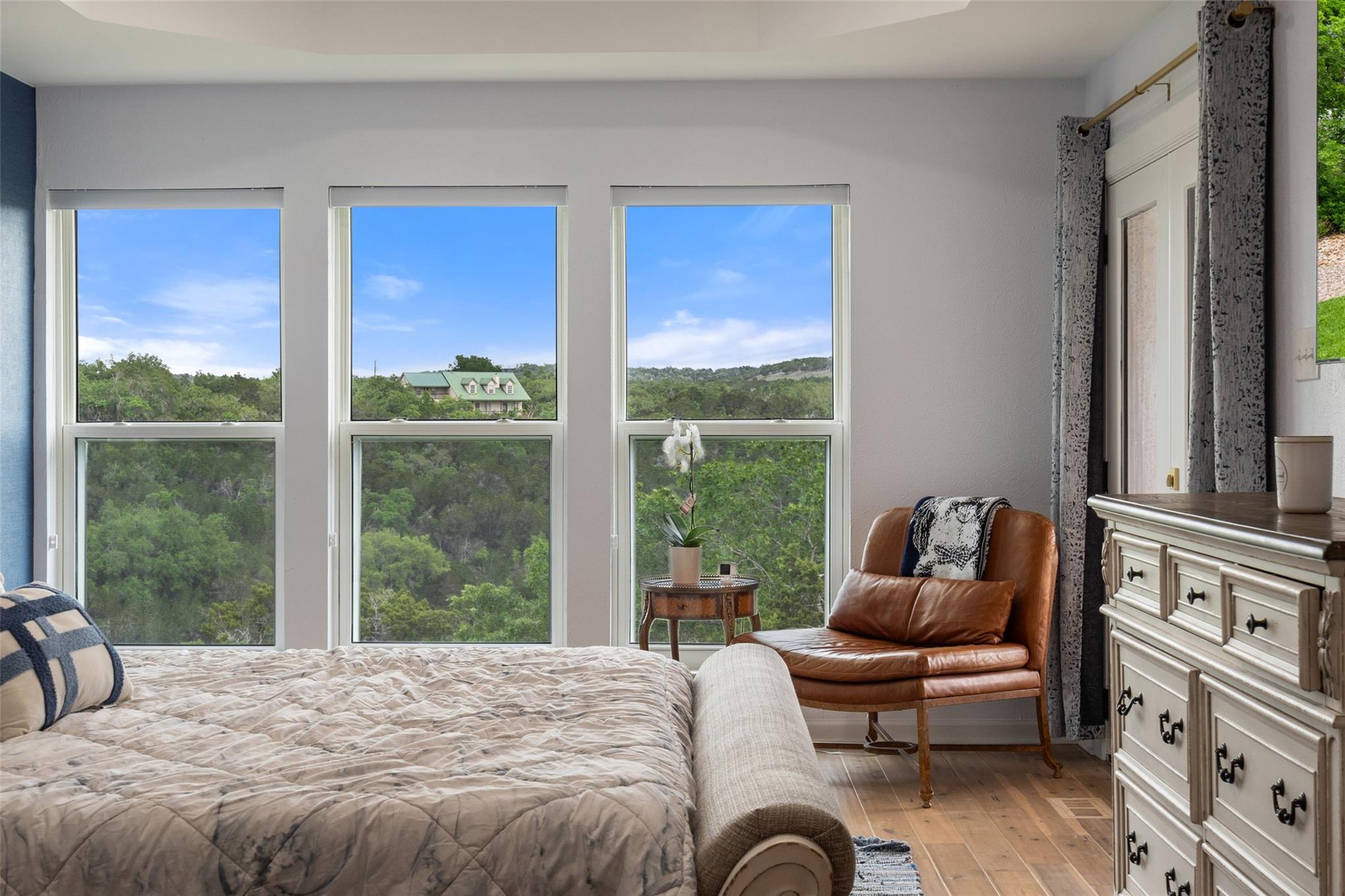 105 Stonegate Ln, Dripping Springs, TX 78620