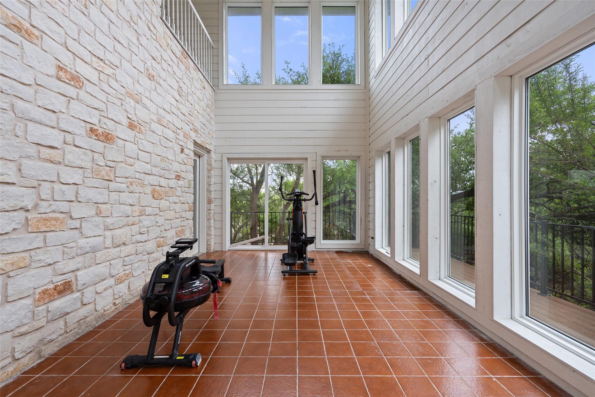 105 Stonegate Ln, Dripping Springs, TX 78620